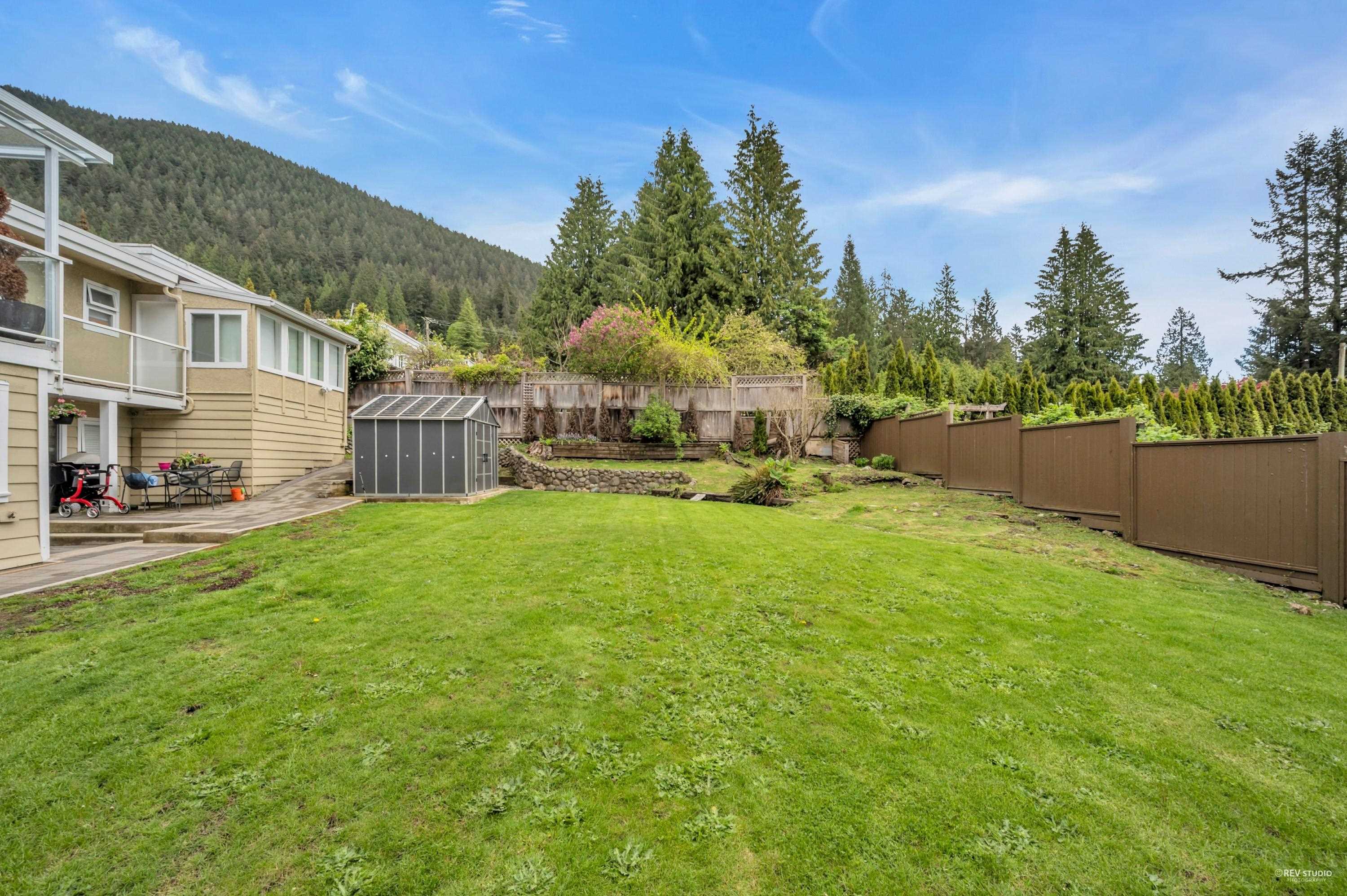 Listing image of 819 PROSPECT AVENUE