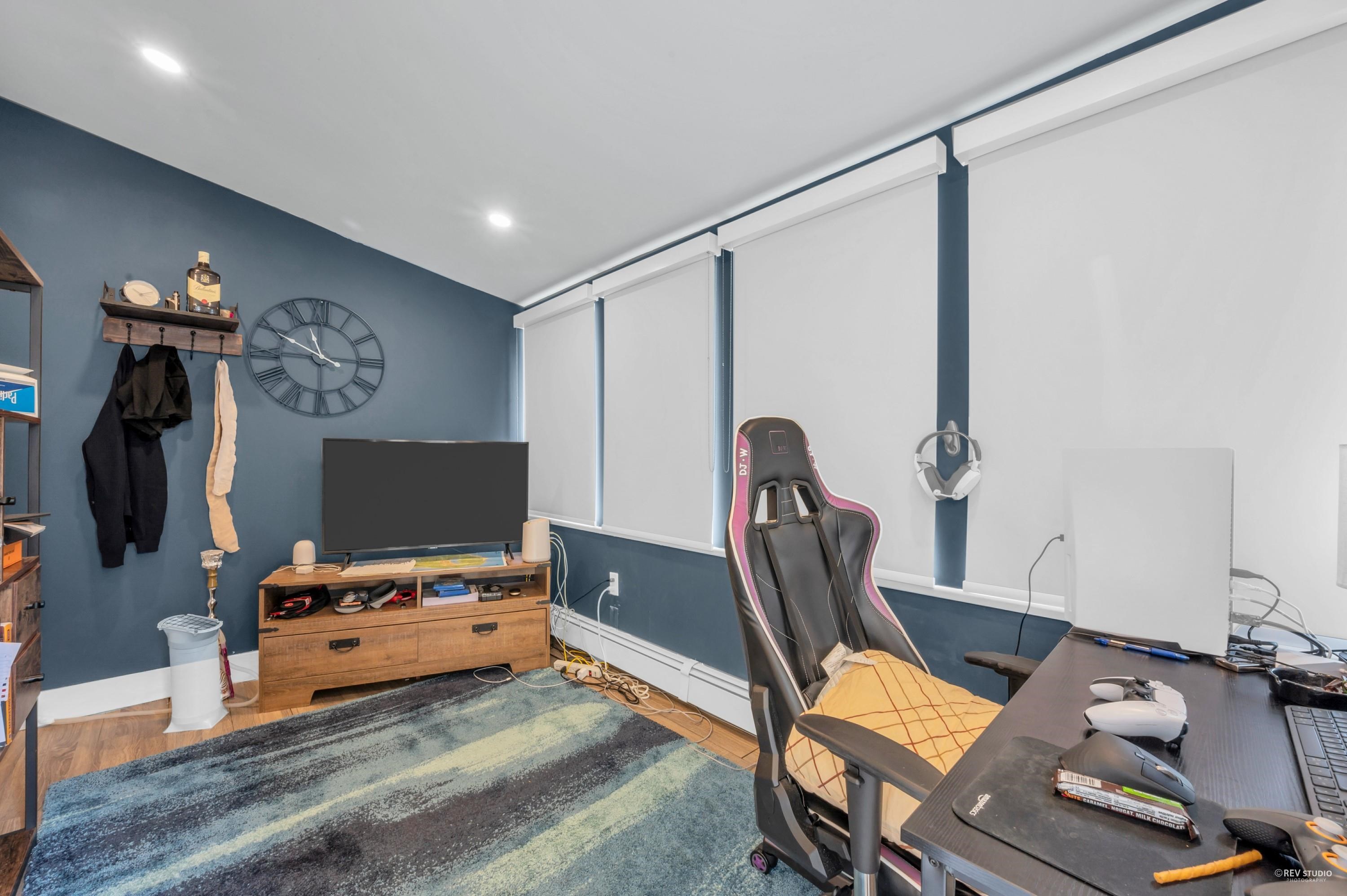 Listing image of 819 PROSPECT AVENUE