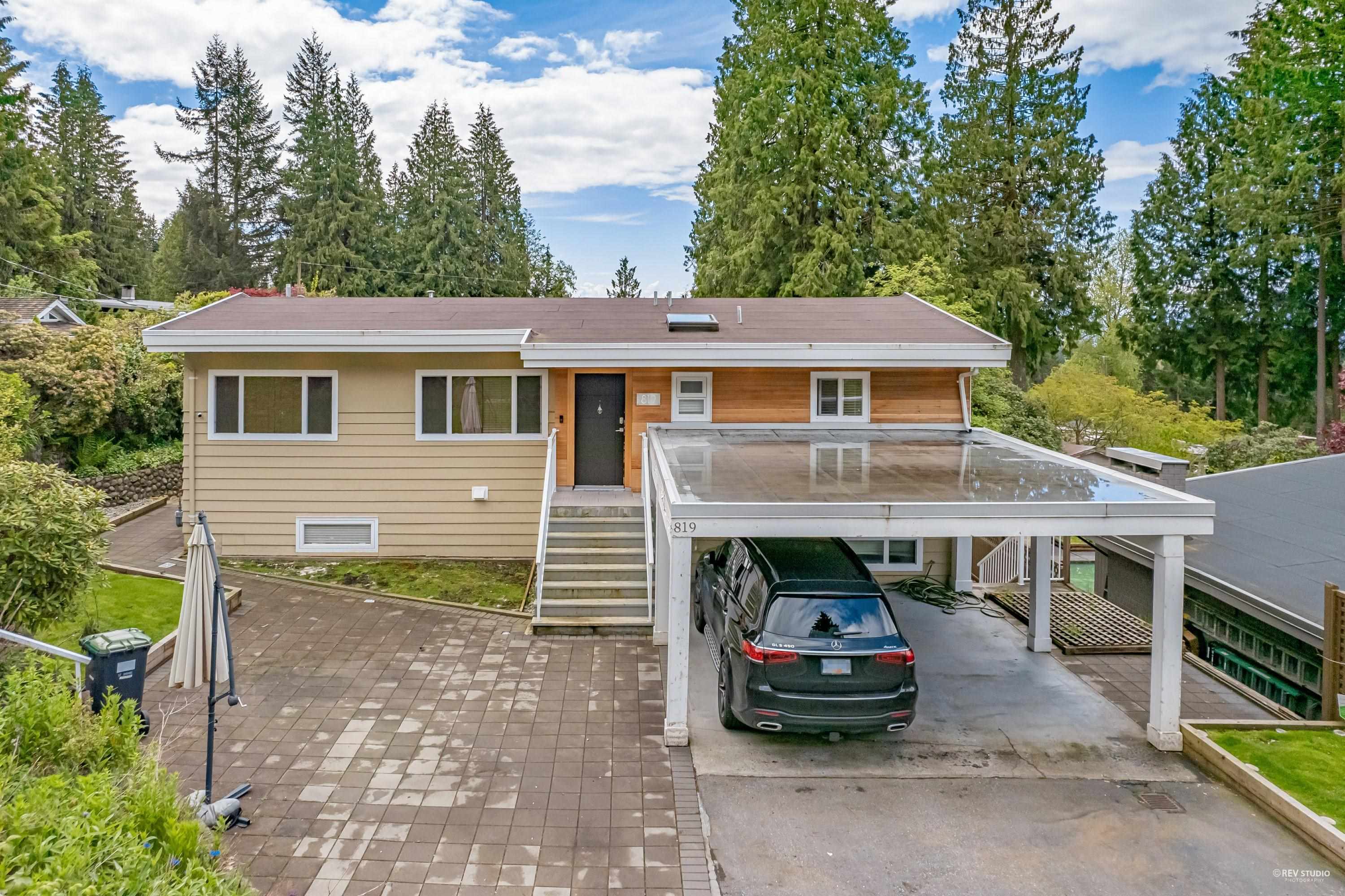 Listing image of 819 PROSPECT AVENUE
