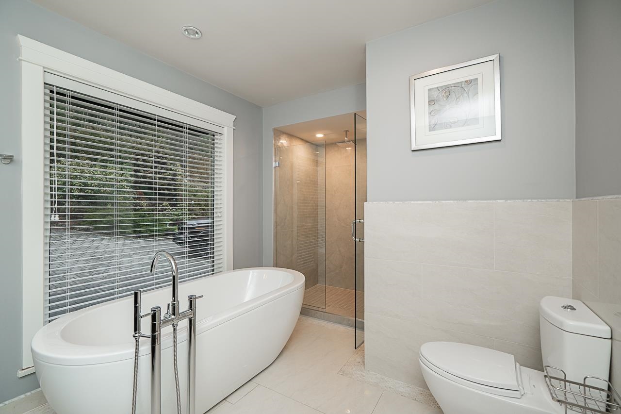 Listing image of 1575 CHARTWELL DRIVE