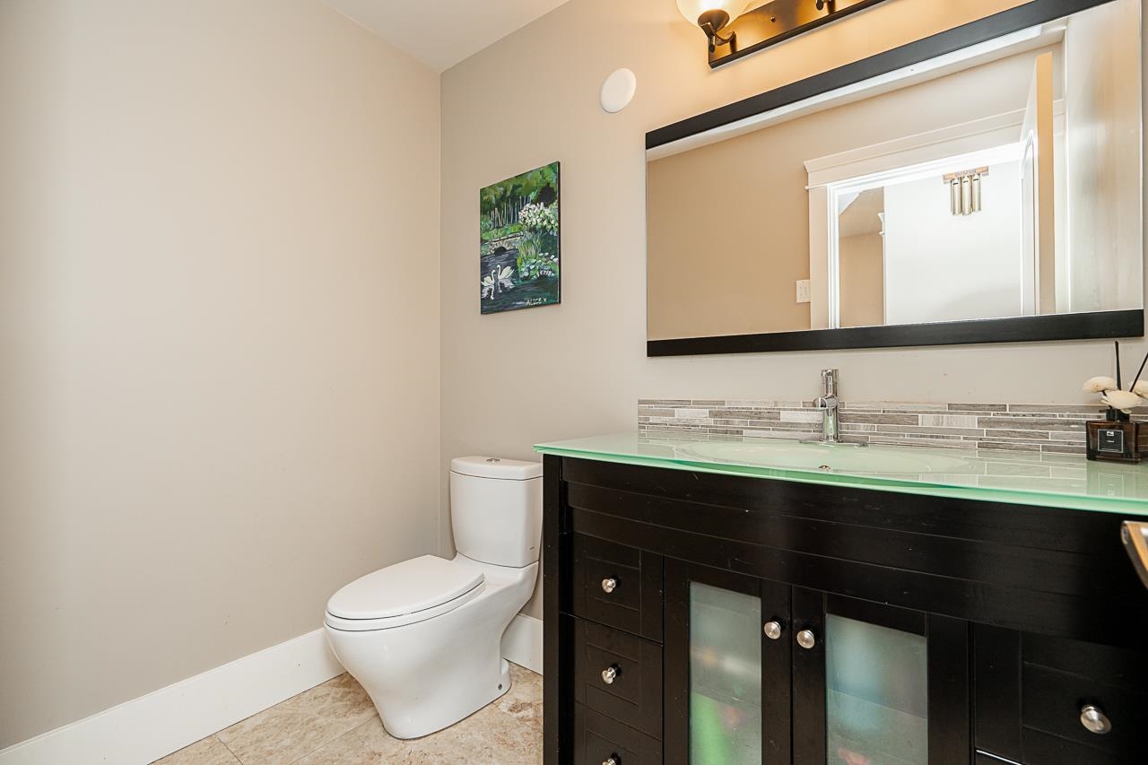 Listing image of 1575 CHARTWELL DRIVE