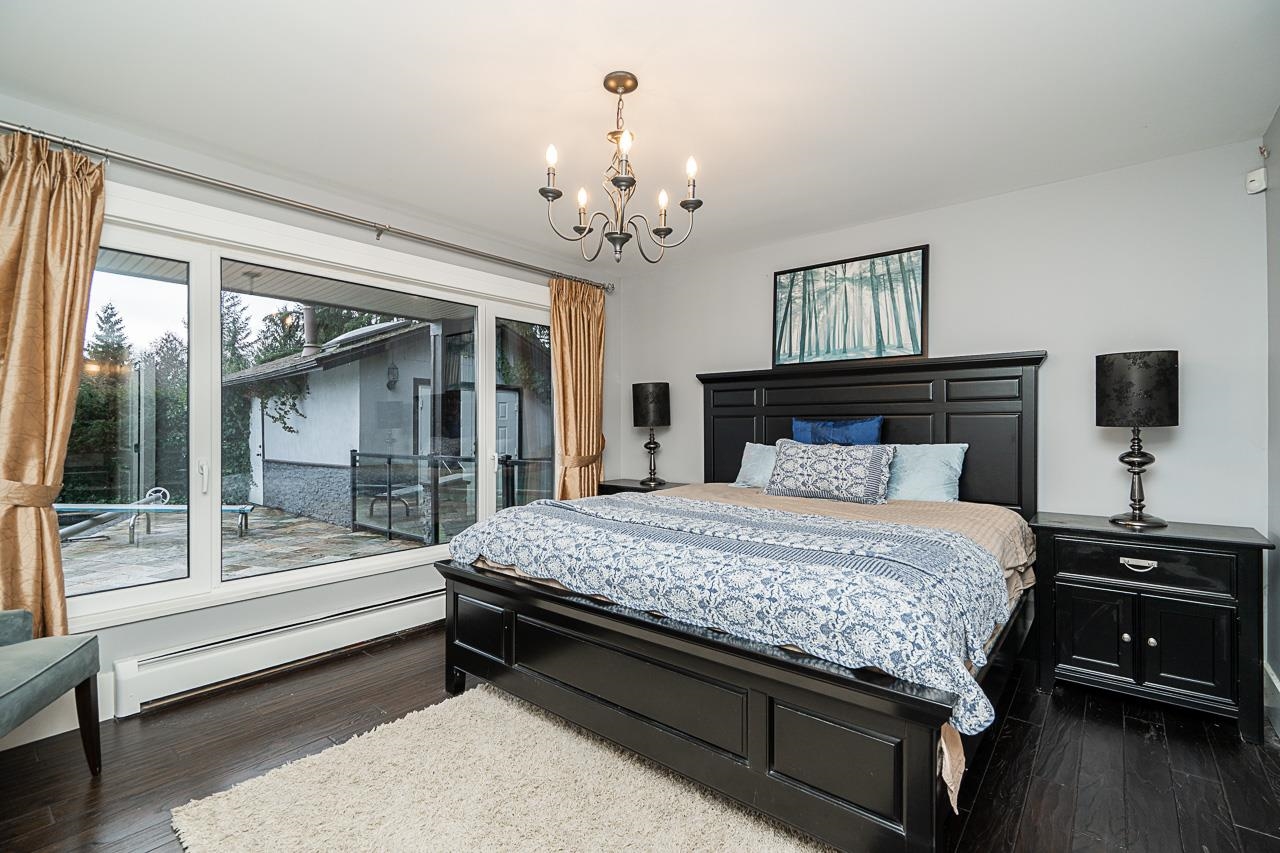 Listing image of 1575 CHARTWELL DRIVE