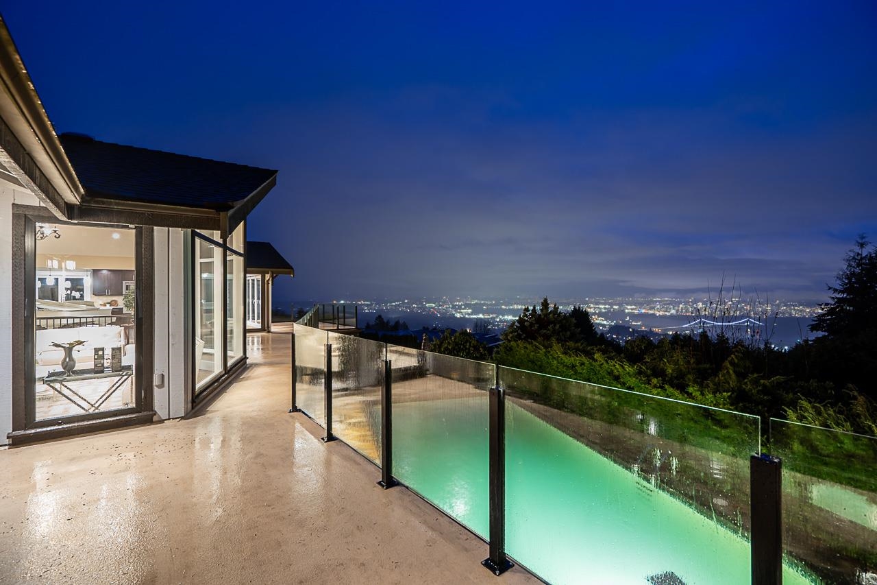 Listing image of 1575 CHARTWELL DRIVE