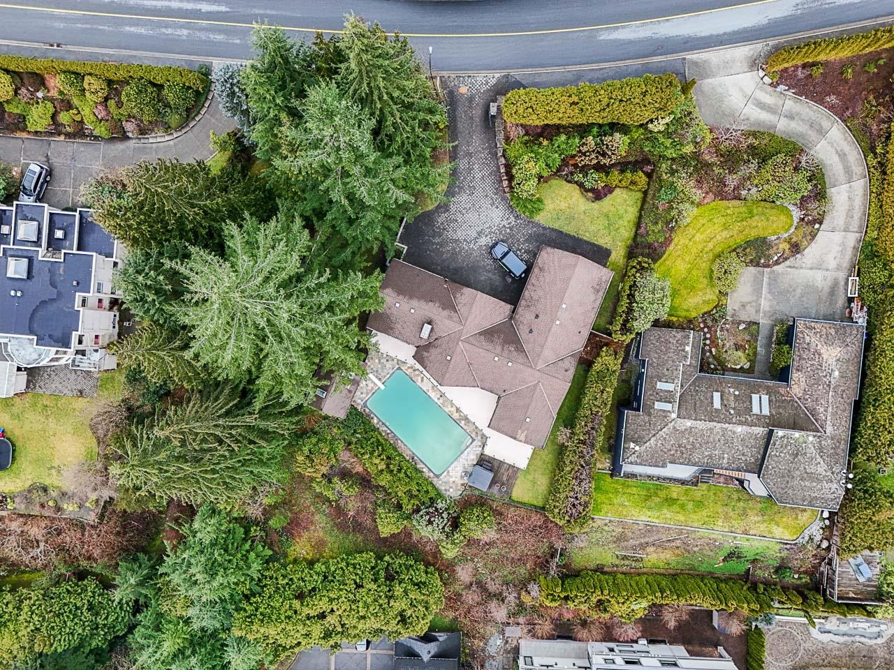 Listing image of 1575 CHARTWELL DRIVE