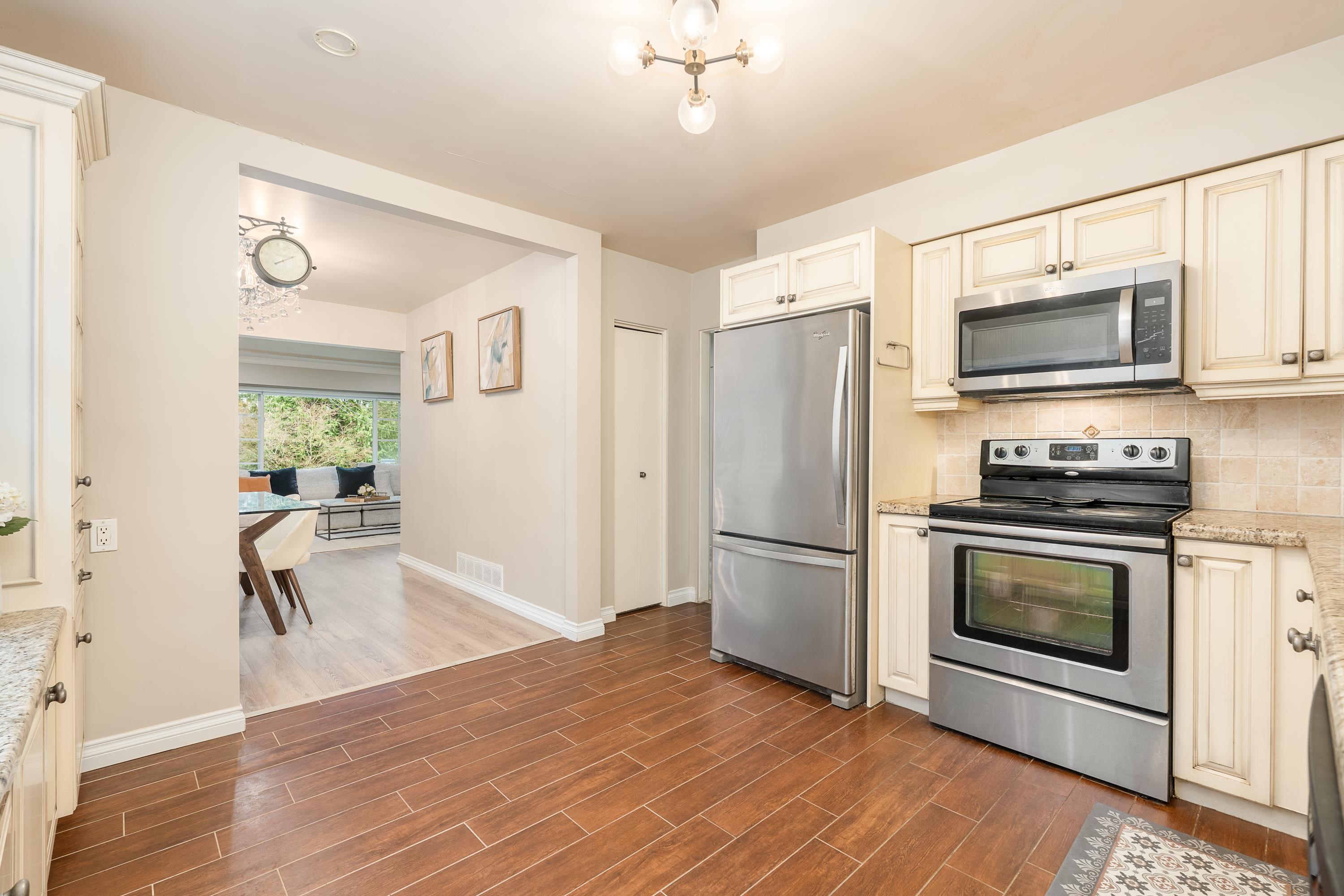 Listing image of 1068 CANYON BOULEVARD