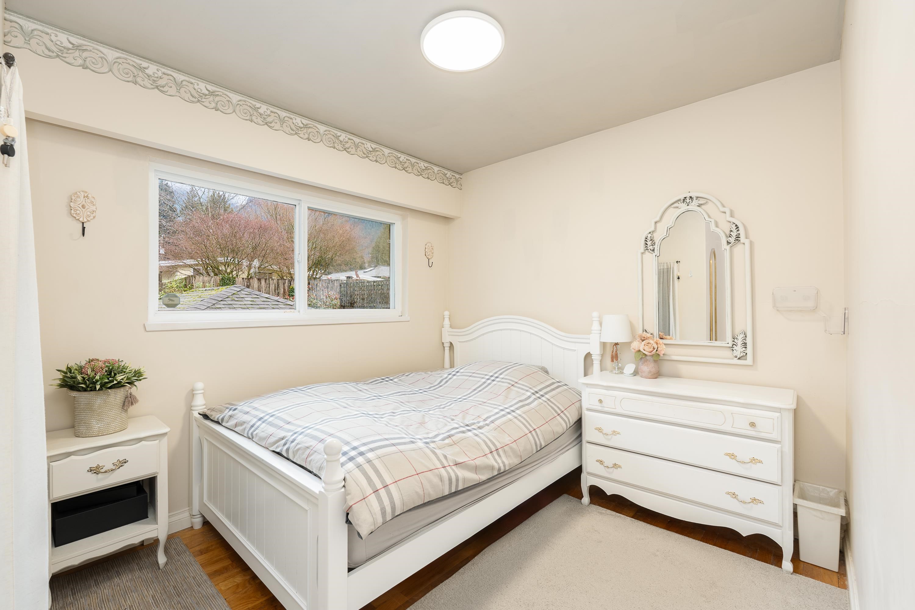 Listing image of 1068 CANYON BOULEVARD