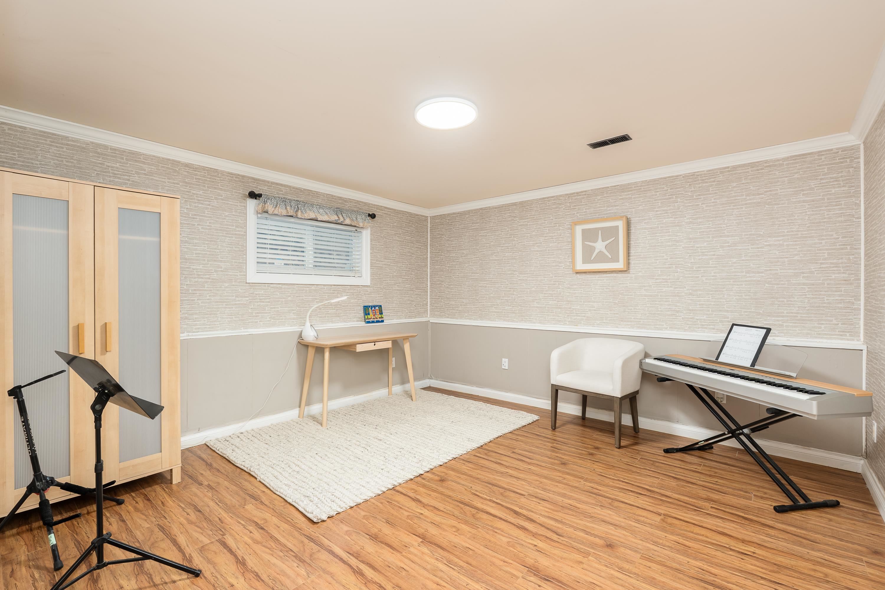 Listing image of 1068 CANYON BOULEVARD