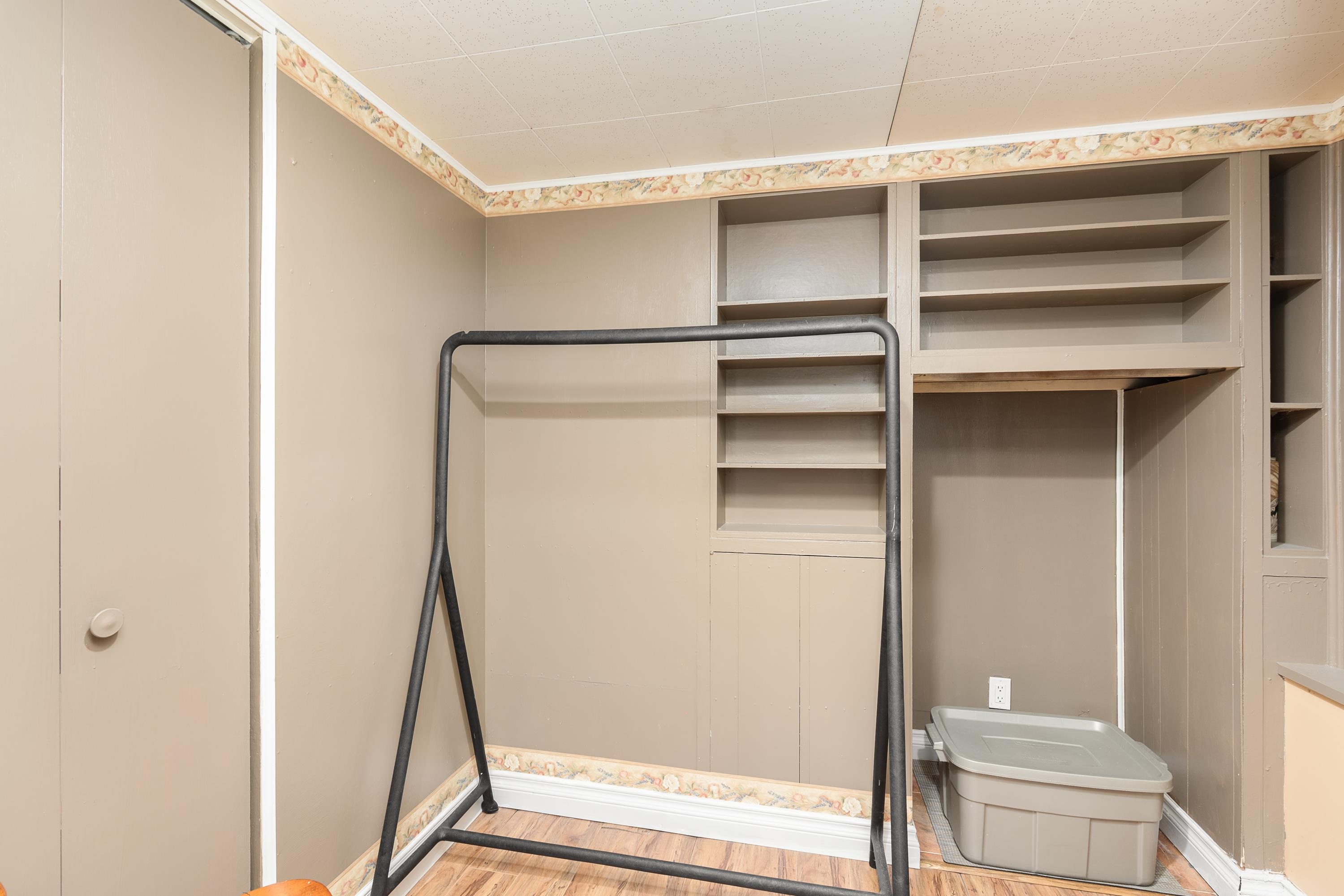 Listing image of 1068 CANYON BOULEVARD