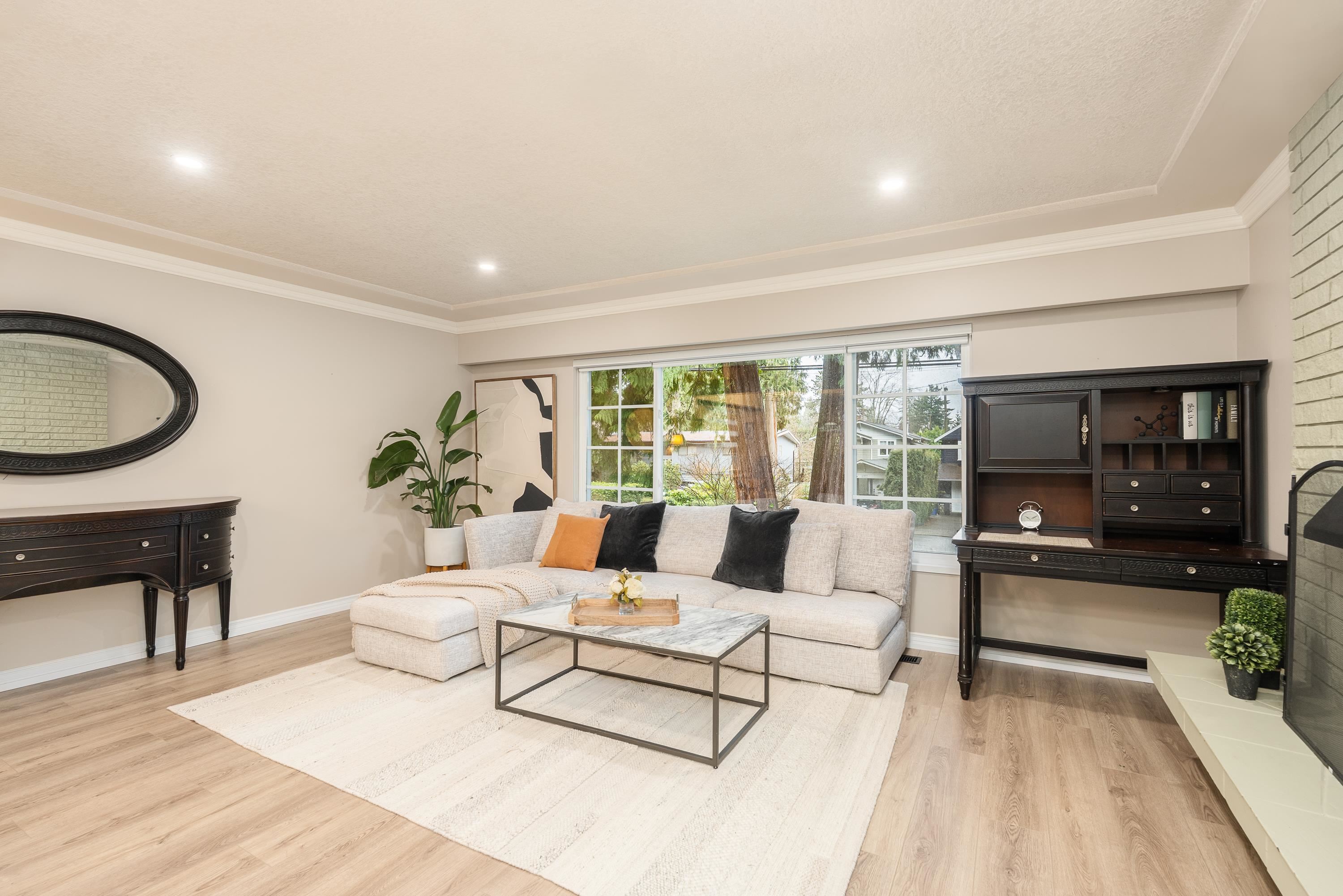 Listing image of 1068 CANYON BOULEVARD