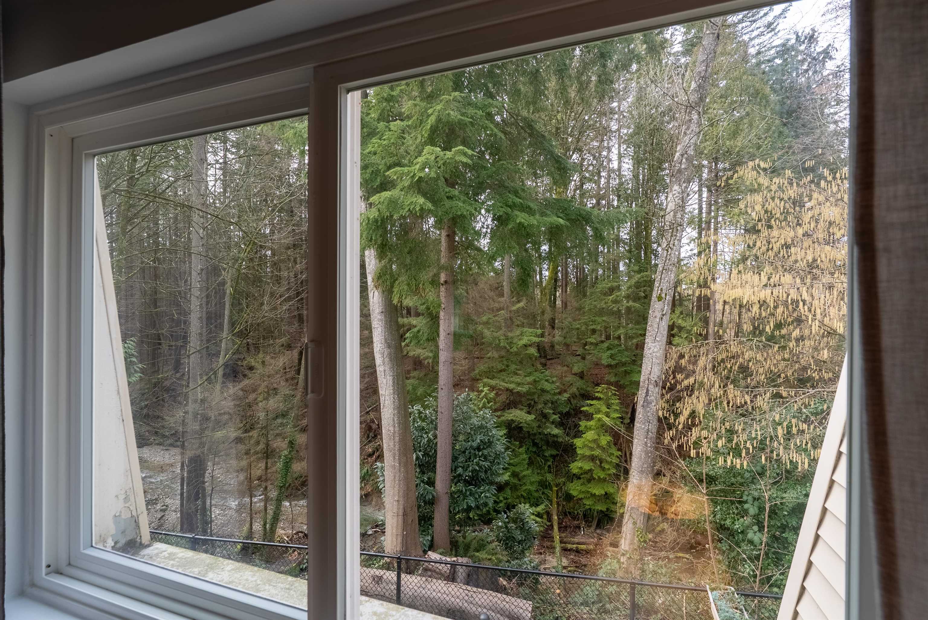 Listing image of 847 WESTVIEW DRIVE