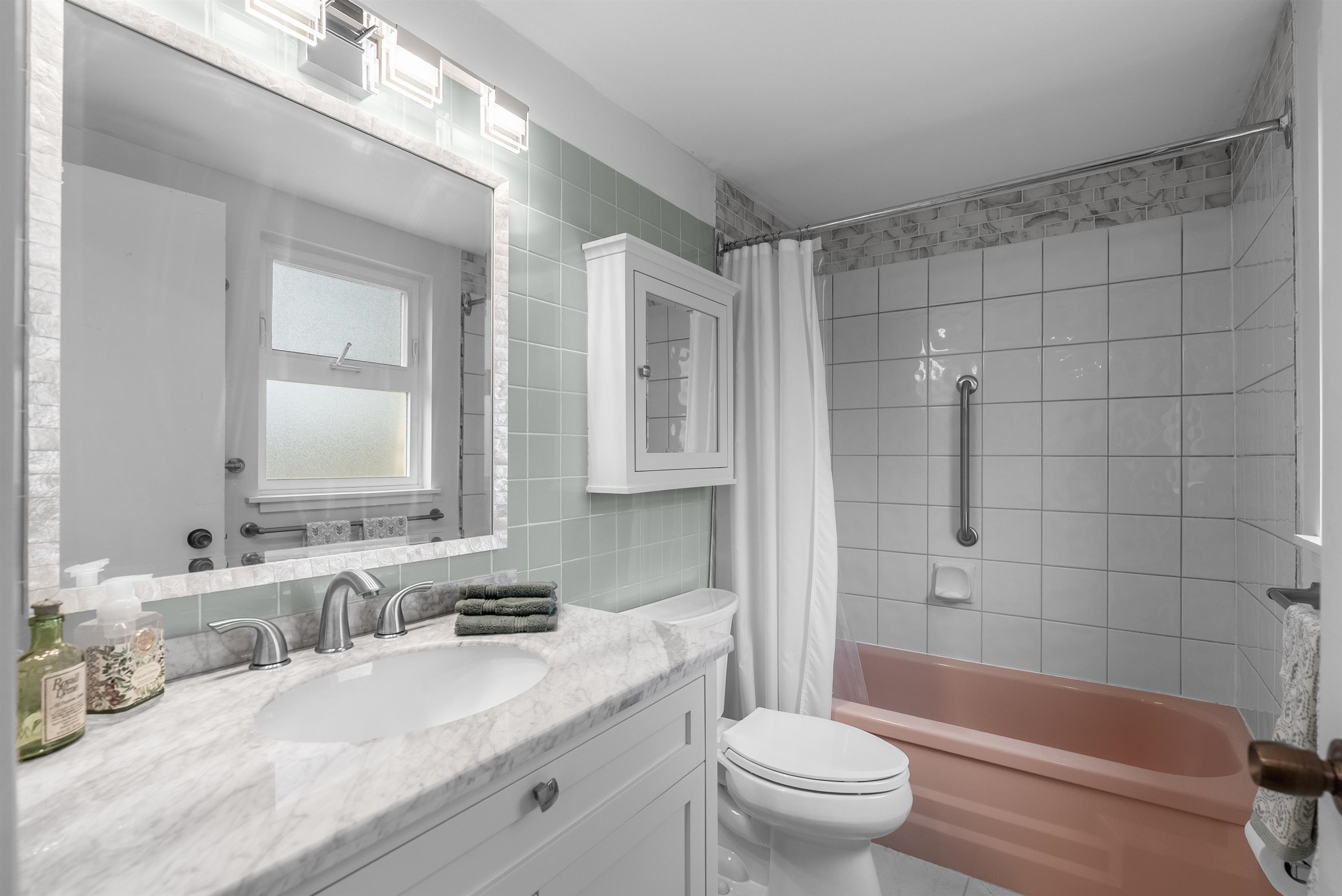 Listing image of 847 WESTVIEW DRIVE