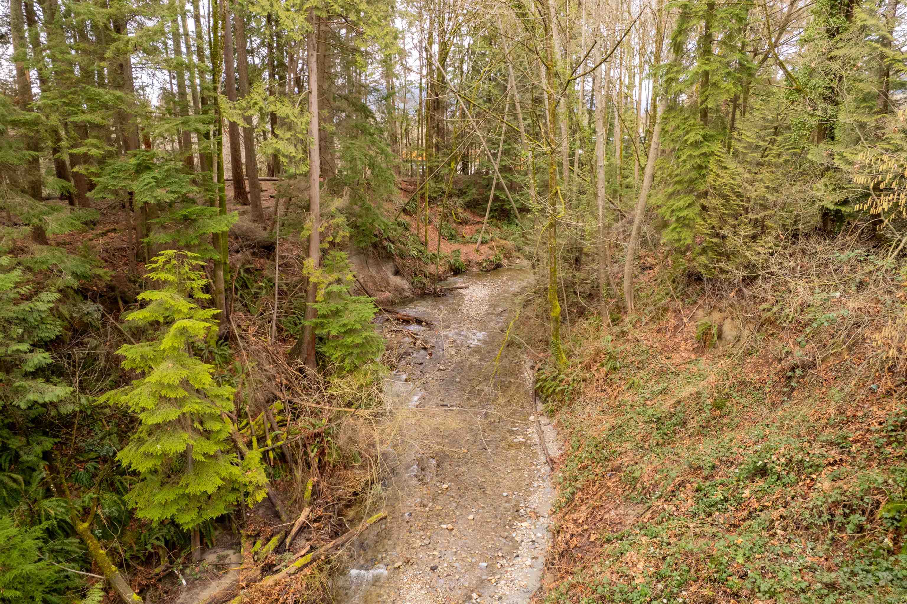 Listing image of 847 WESTVIEW DRIVE