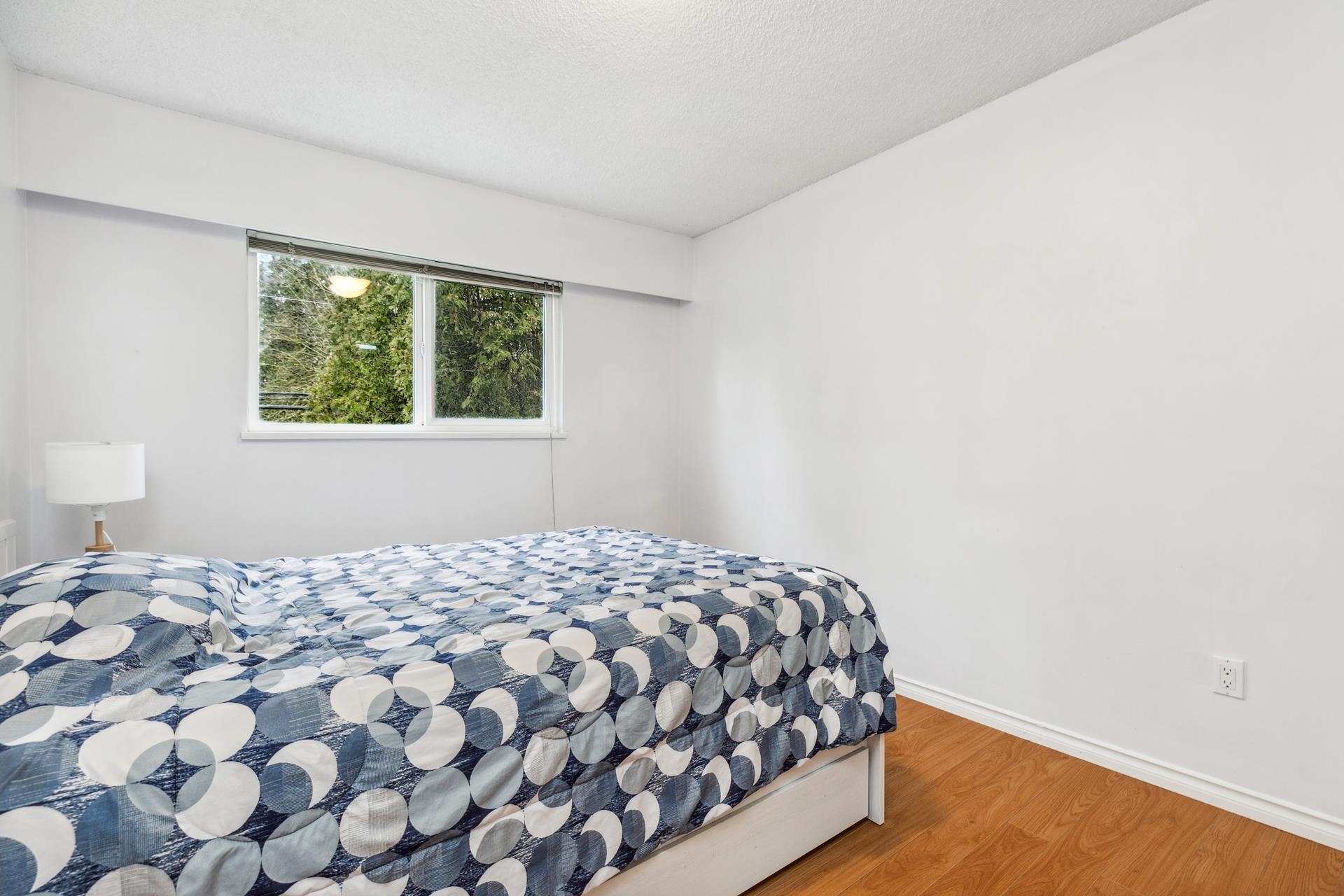 Listing image of 1468 ROSS ROAD