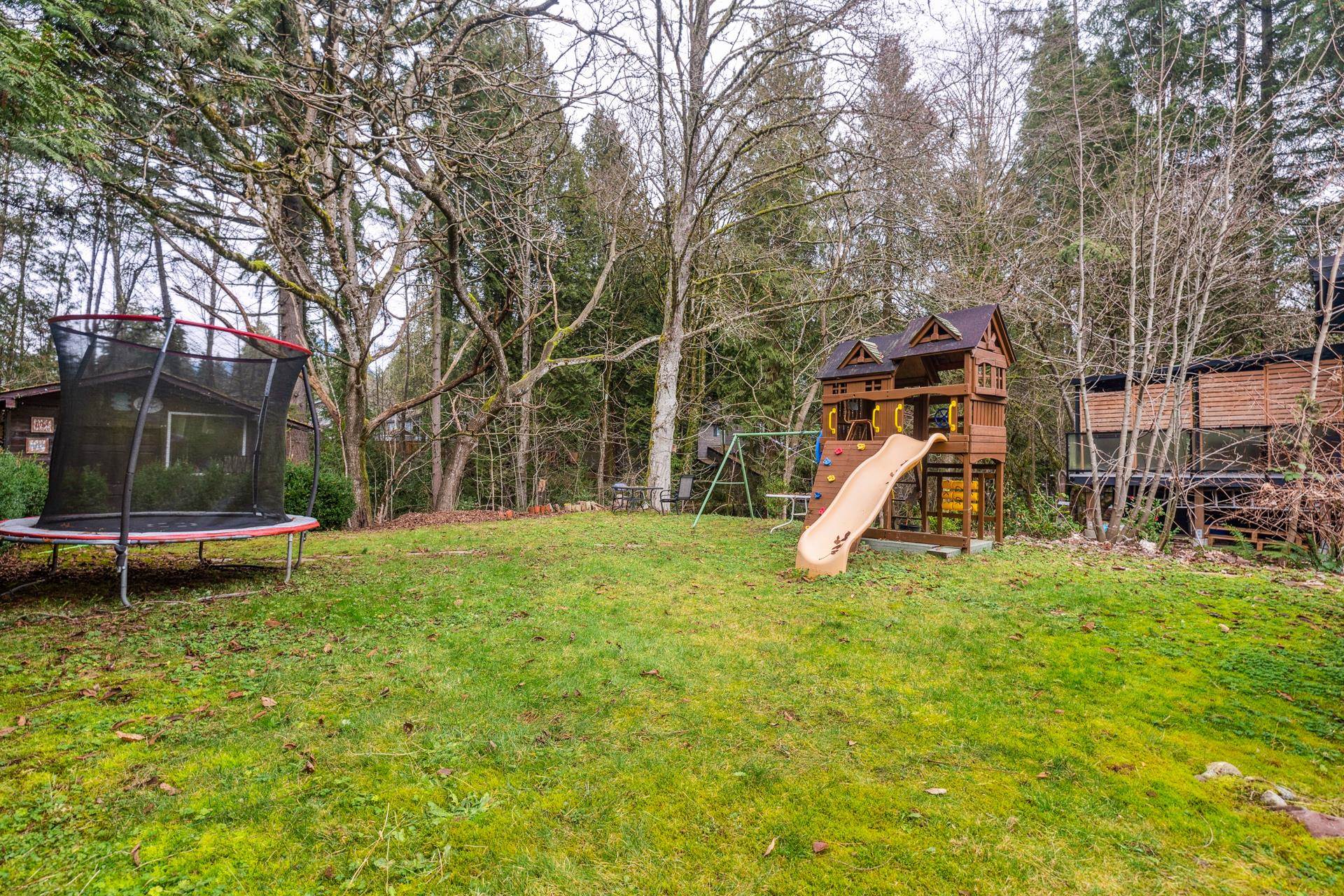 Listing image of 1468 ROSS ROAD