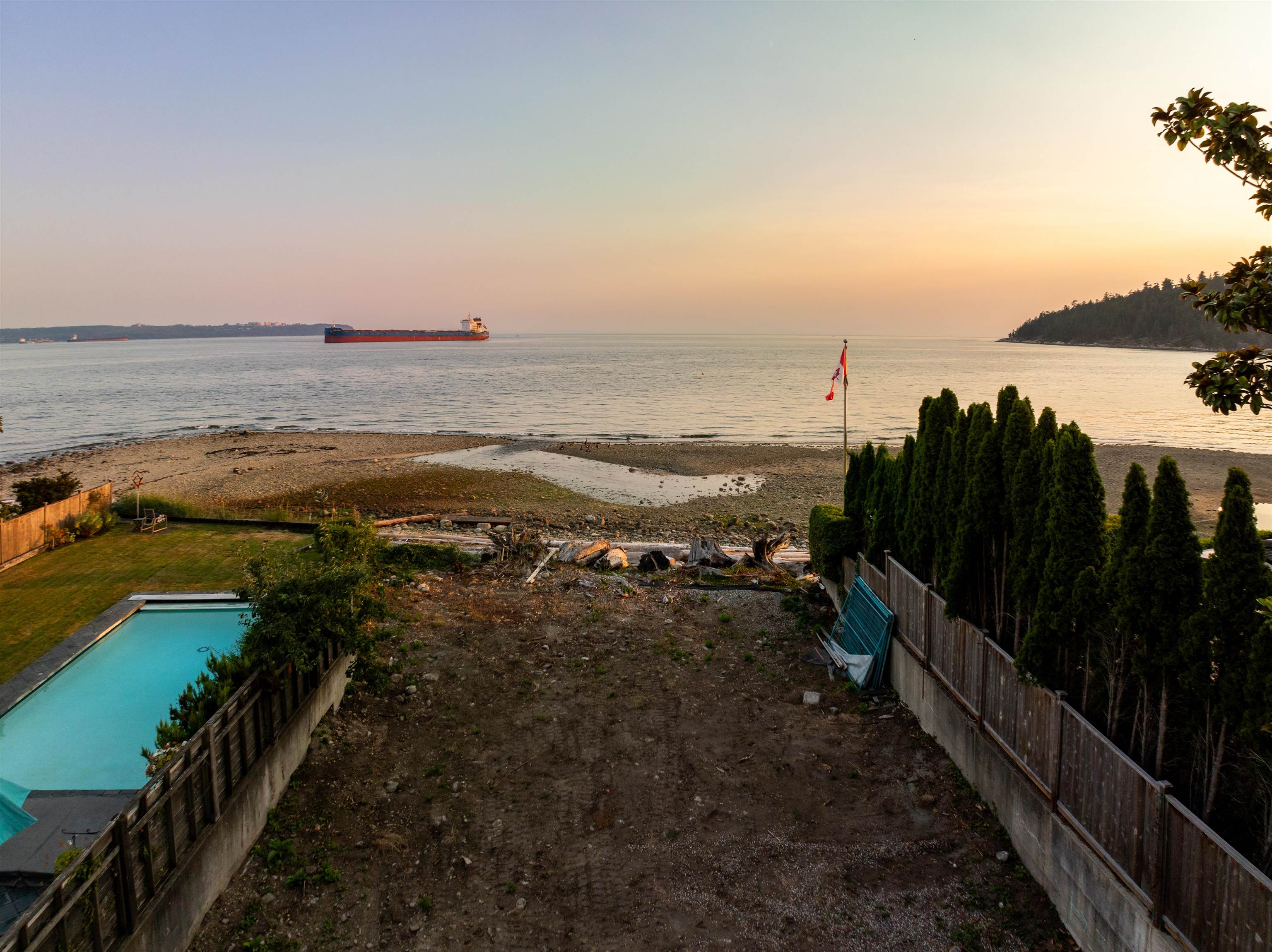 Listing image of 4358 ROSS CRESCENT