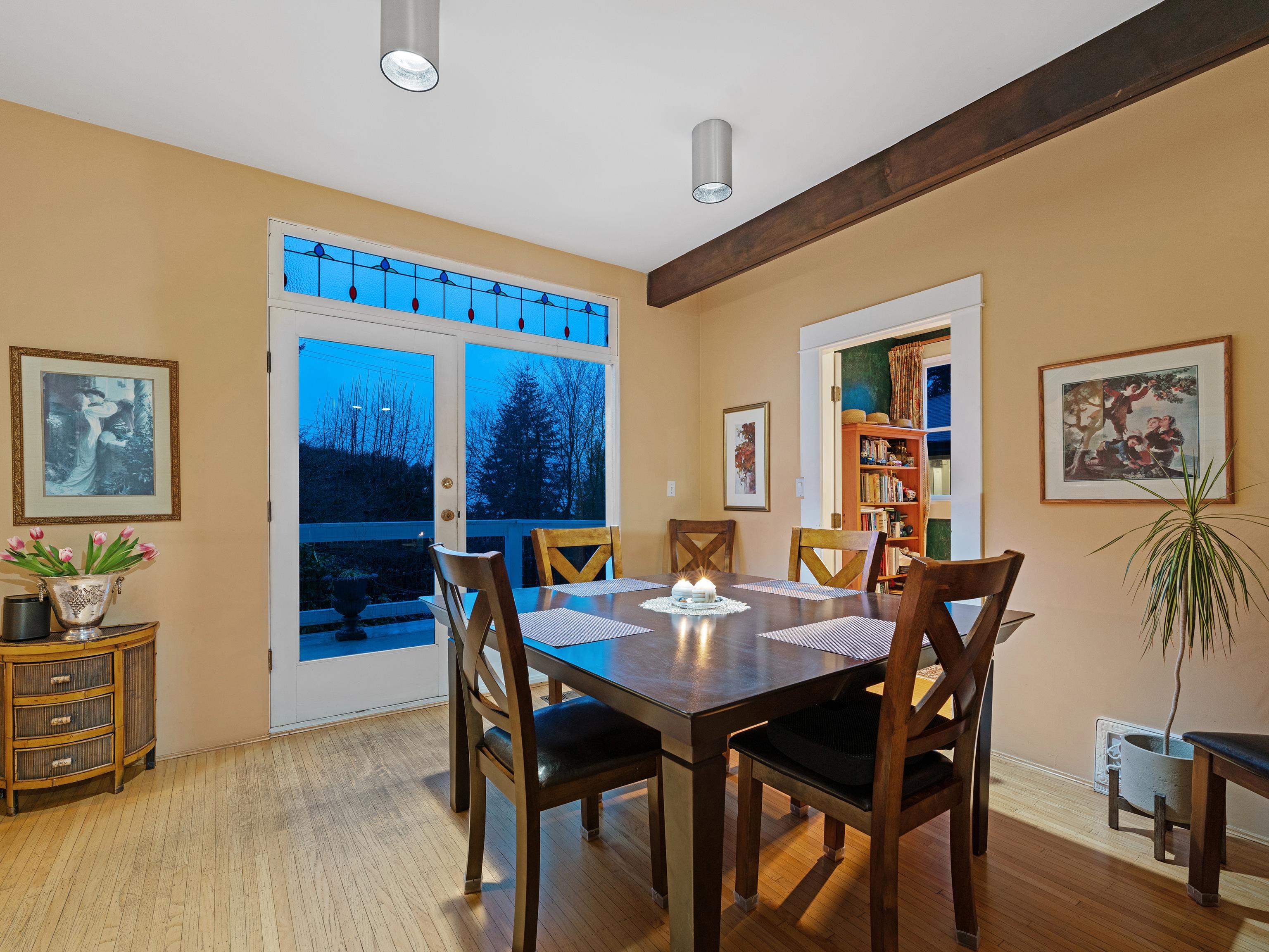 Listing image of 194 E OSBORNE ROAD