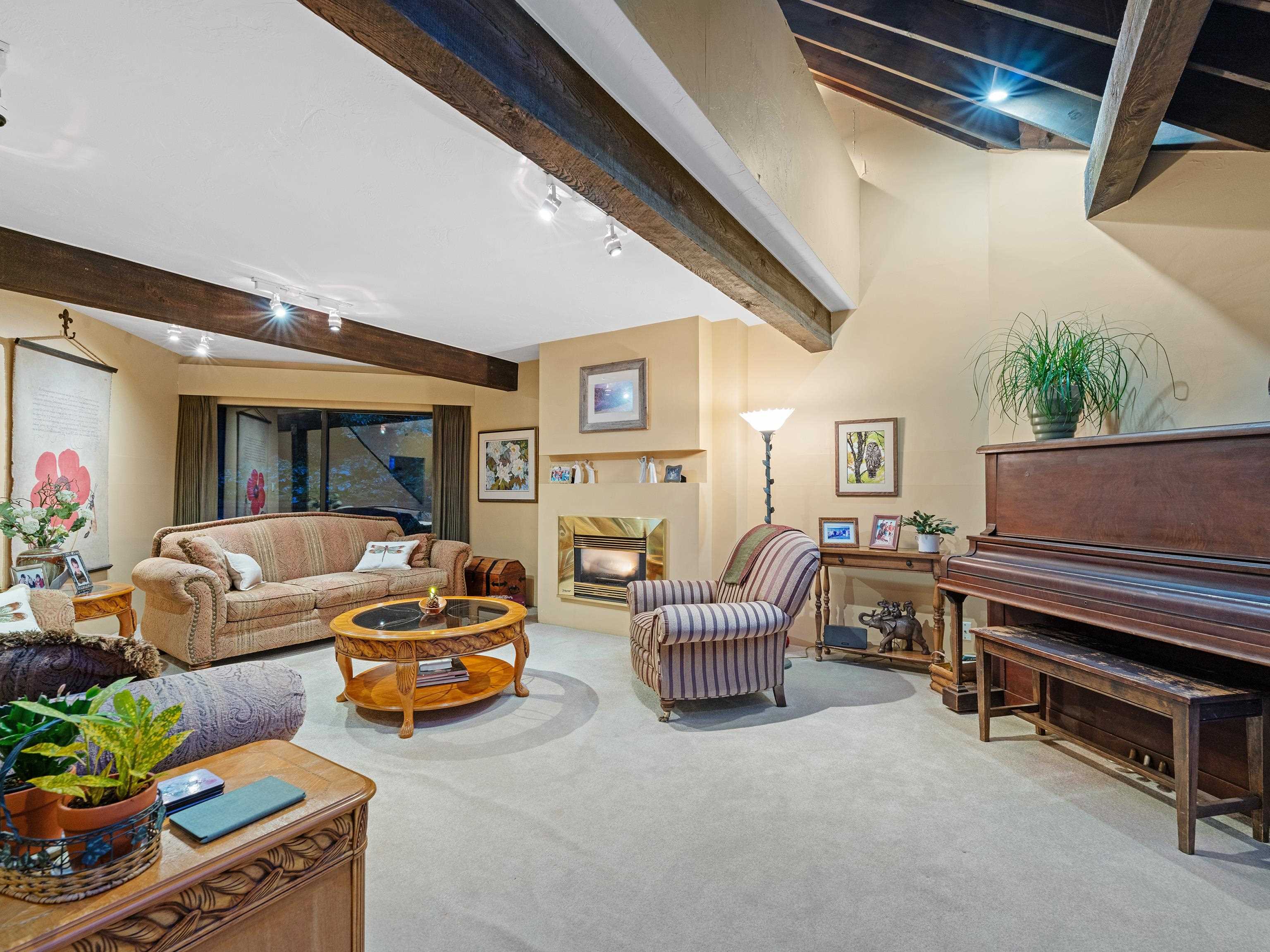 Listing image of 194 E OSBORNE ROAD
