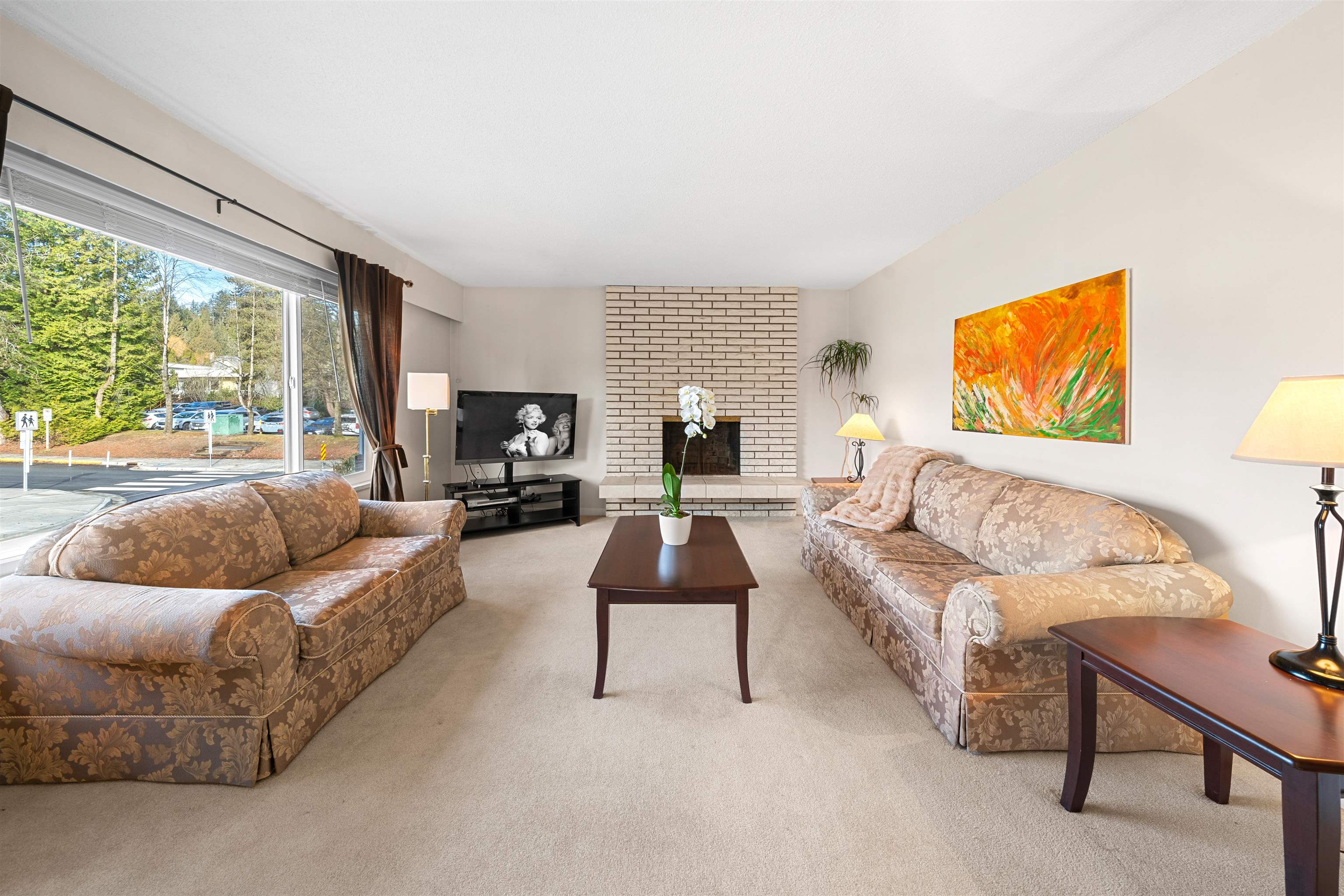 Listing image of 783 VINEDALE ROAD