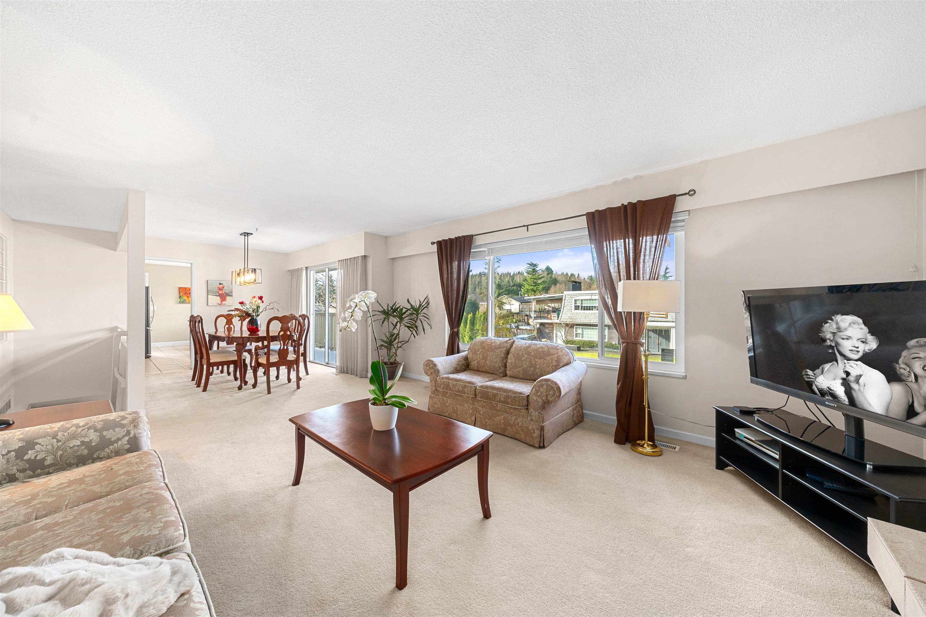 Listing image of 783 VINEDALE ROAD