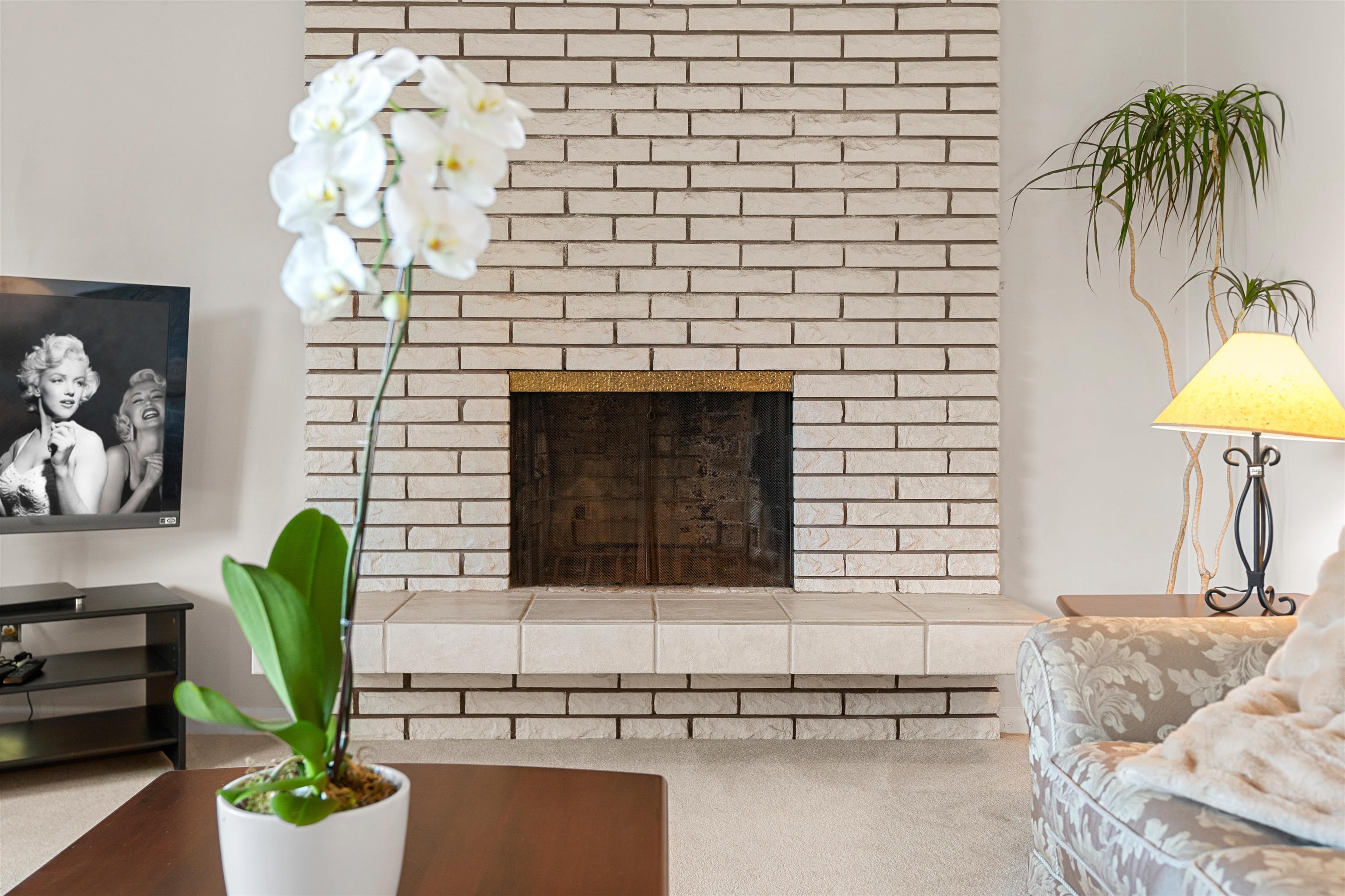Listing image of 783 VINEDALE ROAD