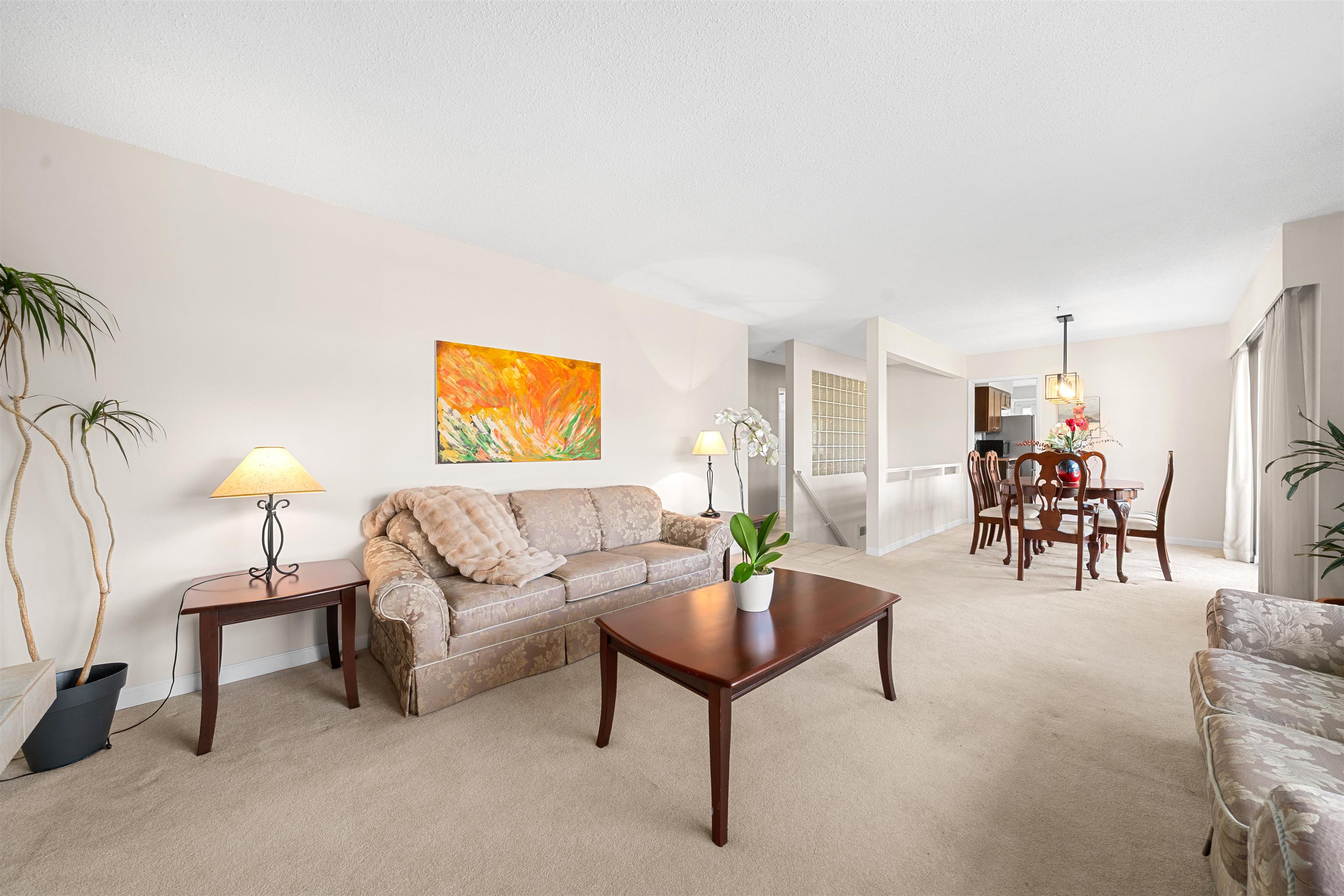 Listing image of 783 VINEDALE ROAD