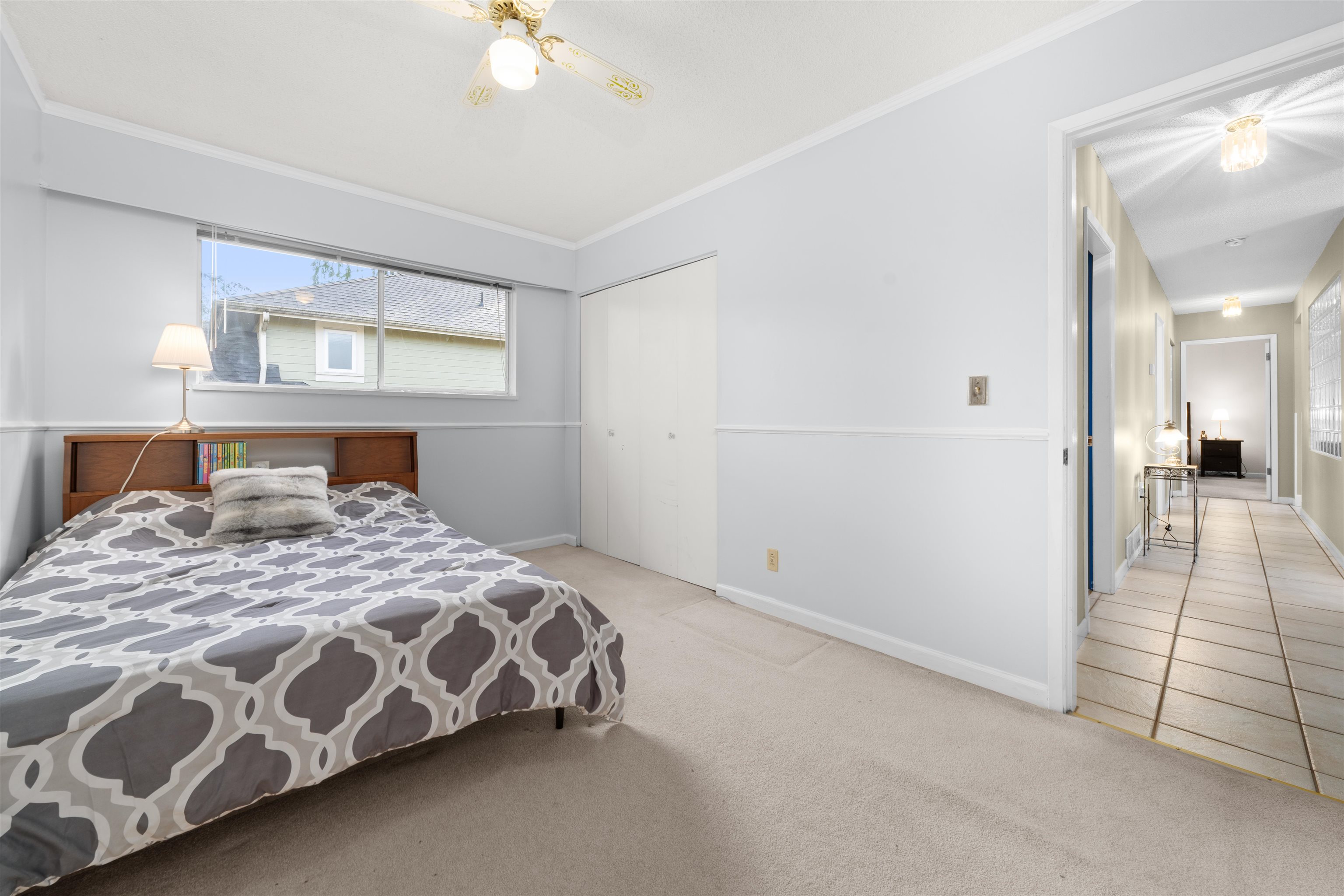 Listing image of 783 VINEDALE ROAD