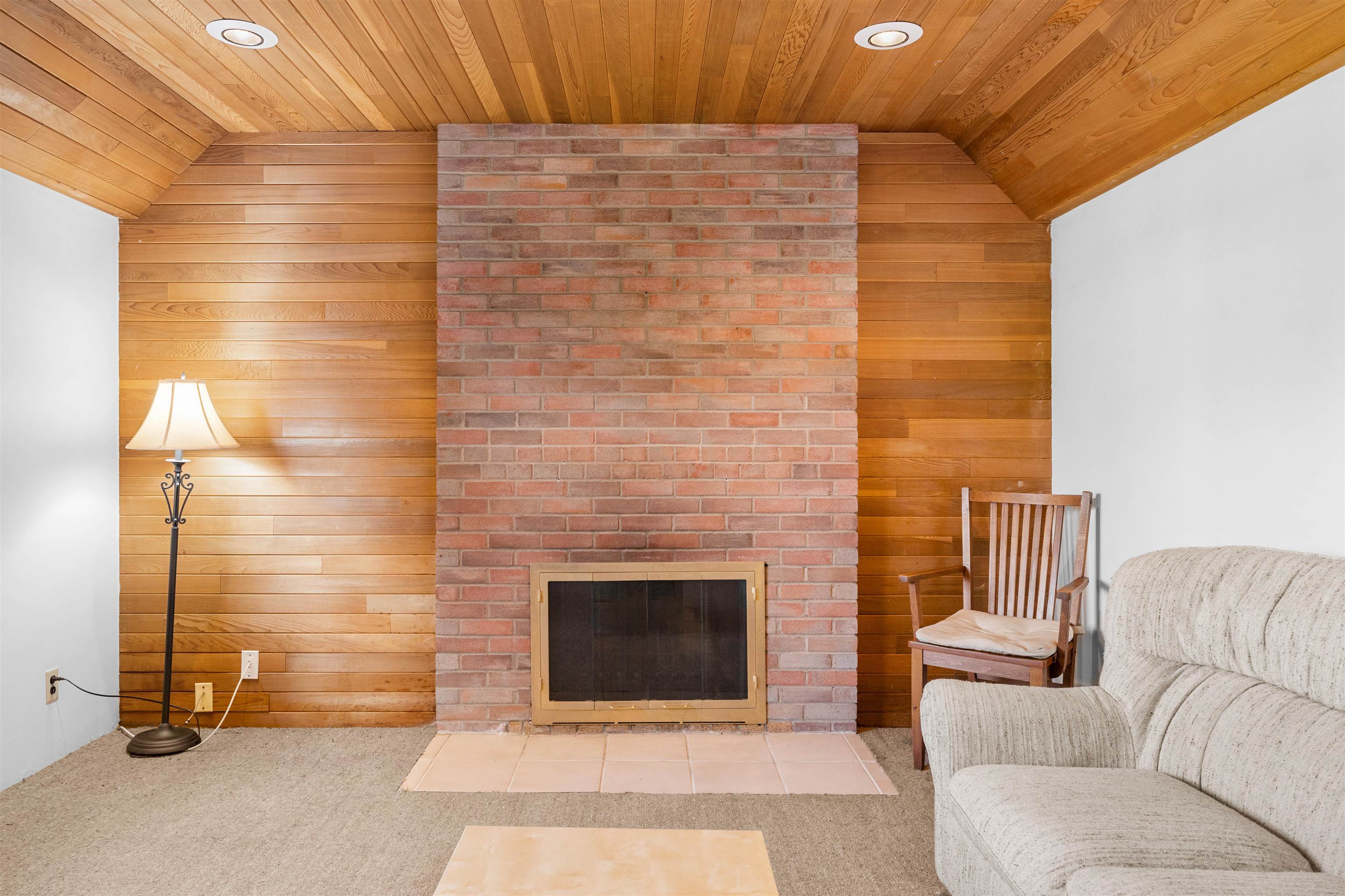 Listing image of 783 VINEDALE ROAD