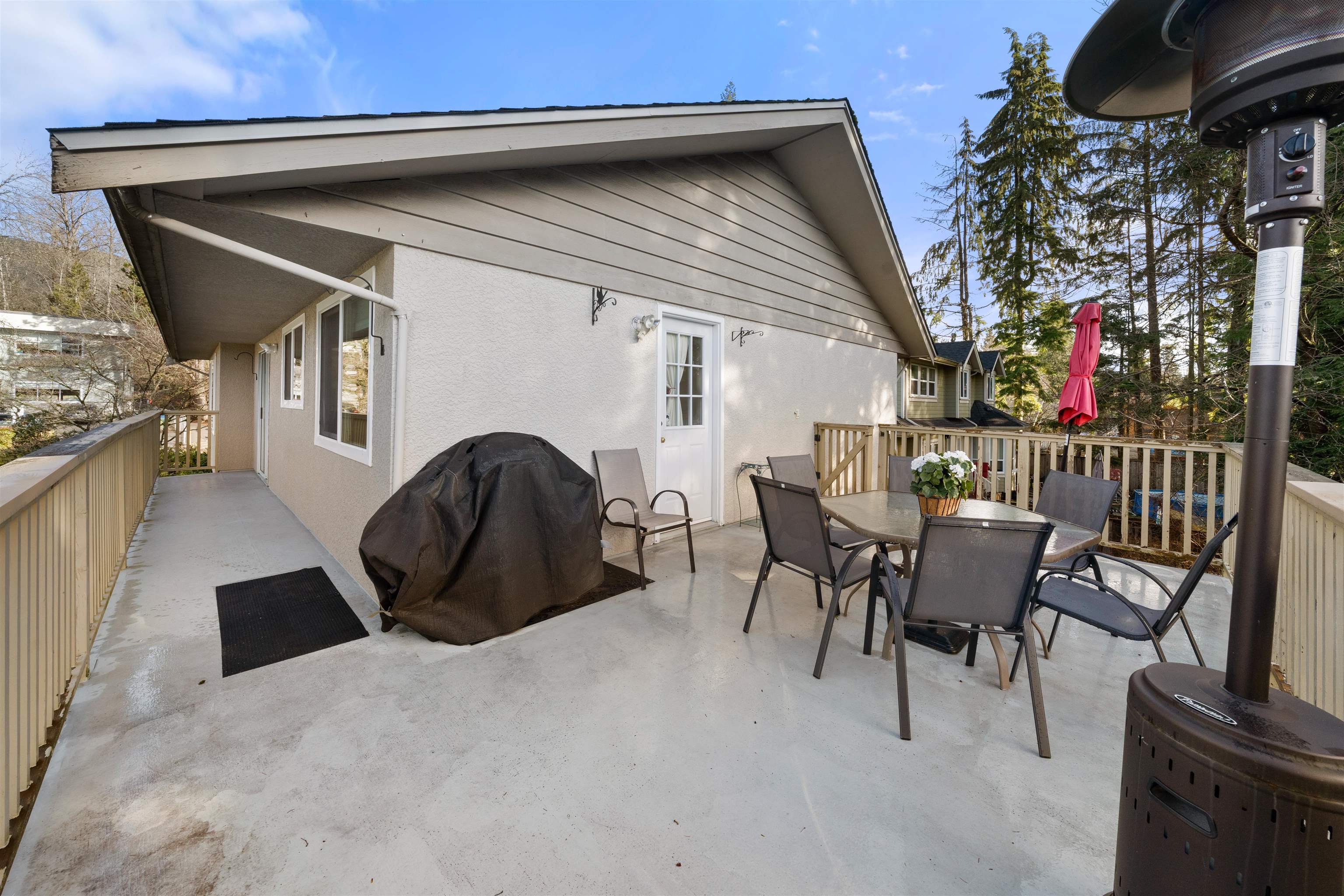 Listing image of 783 VINEDALE ROAD