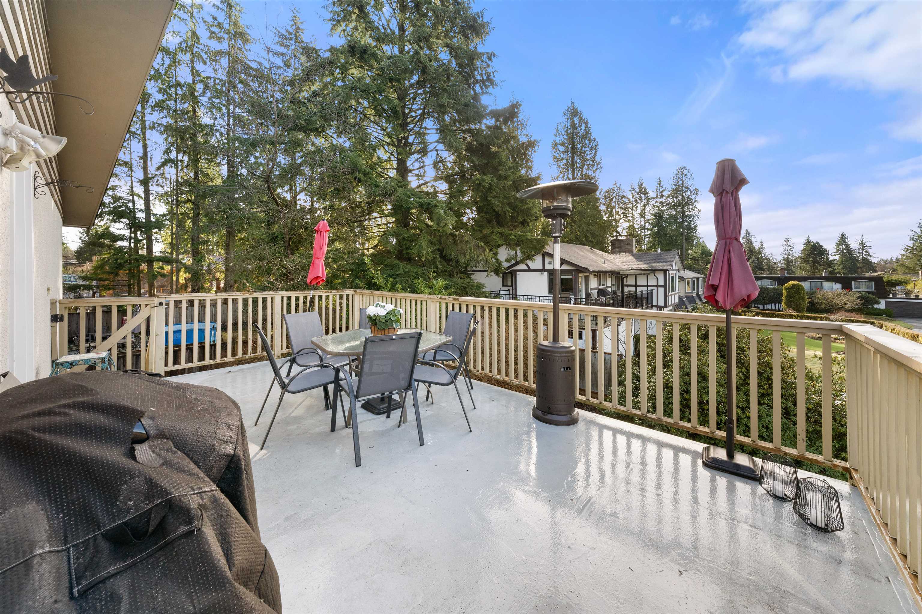 Listing image of 783 VINEDALE ROAD