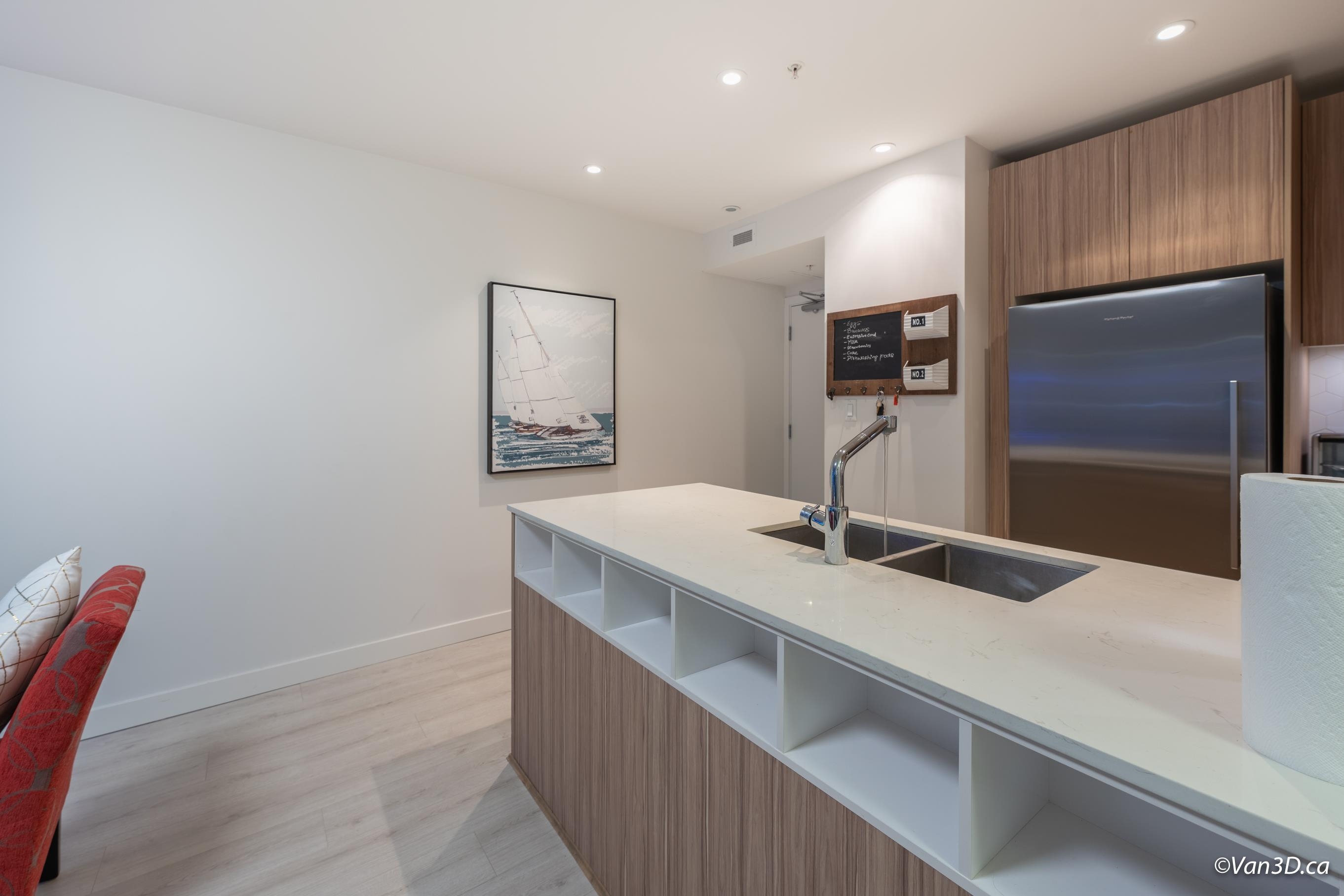 Listing image of 208 1061 MARINE DRIVE