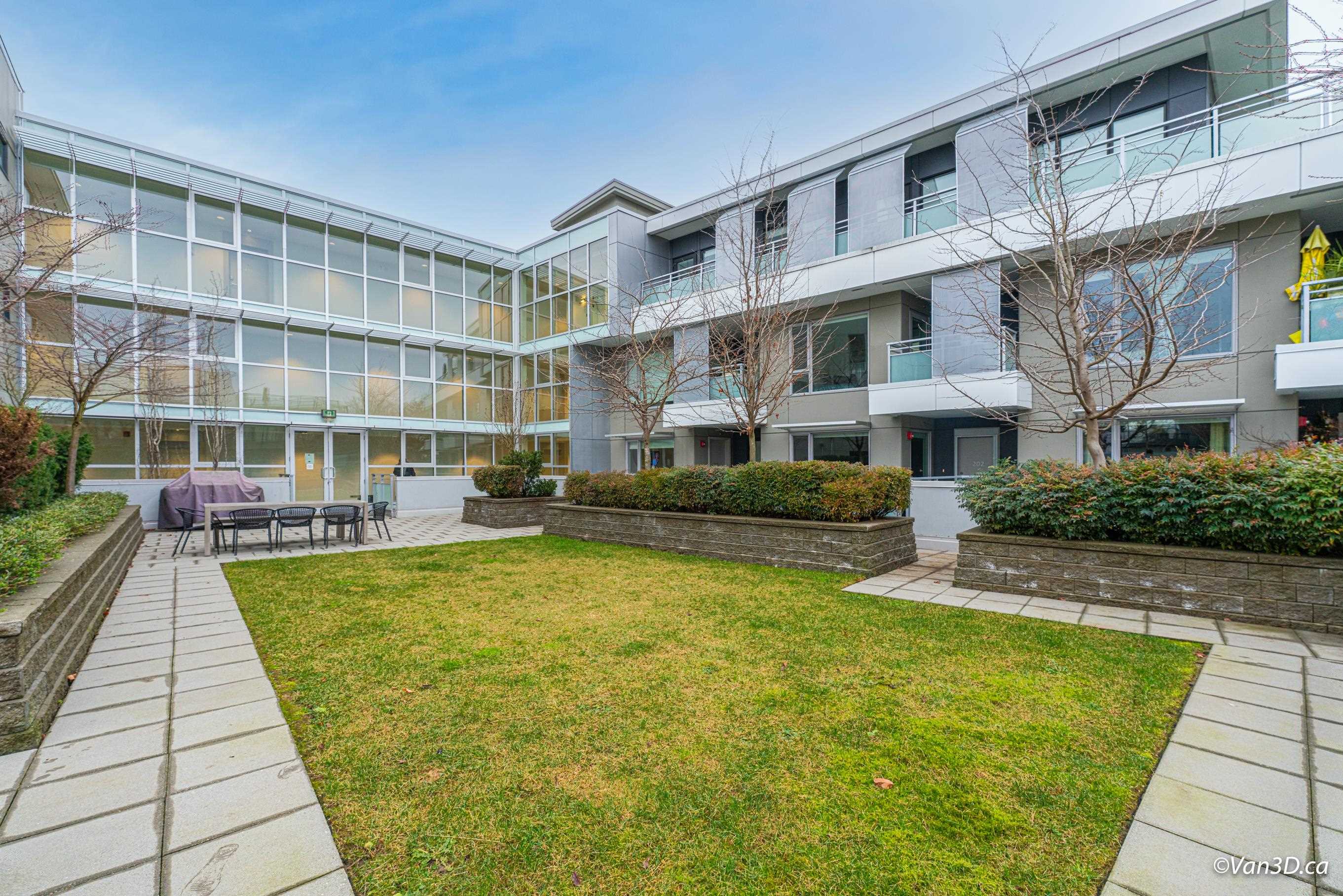 Listing image of 208 1061 MARINE DRIVE