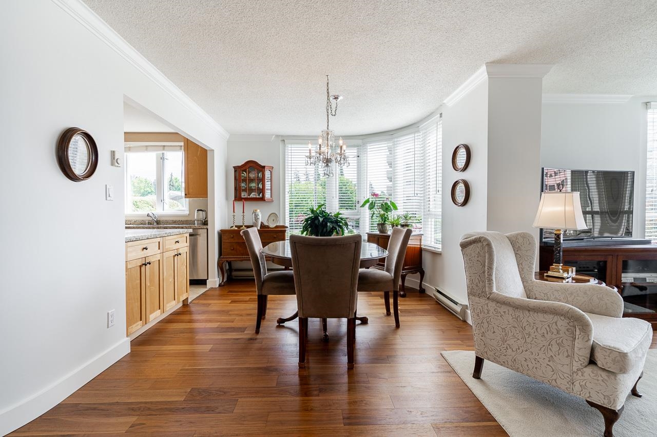 Listing image of 301 2203 BELLEVUE AVENUE