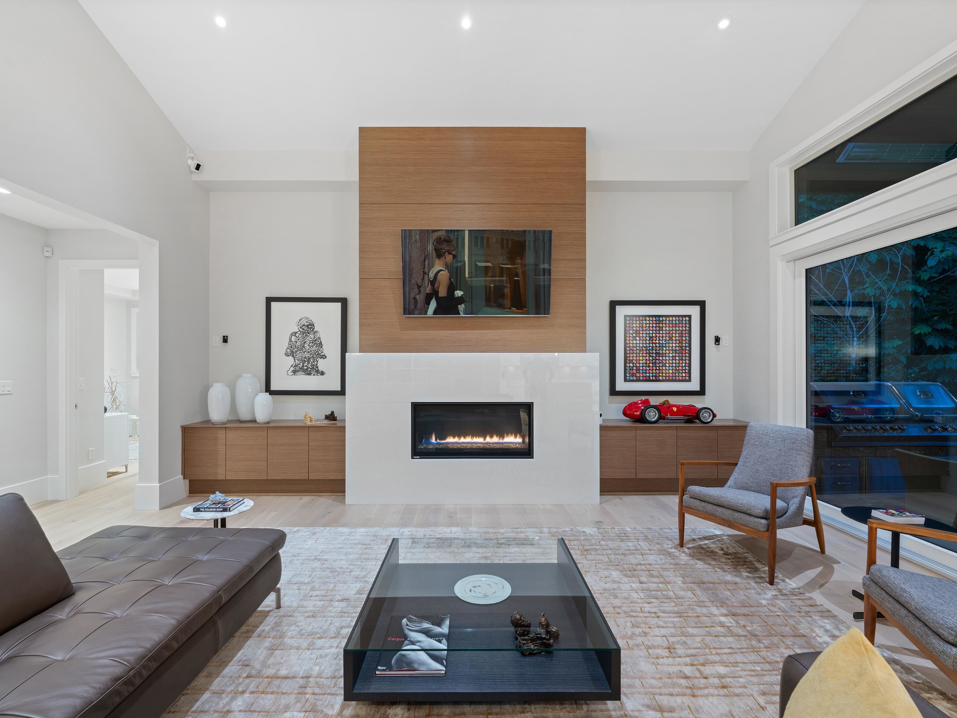 Listing image of 4062 VIRGINIA CRESCENT