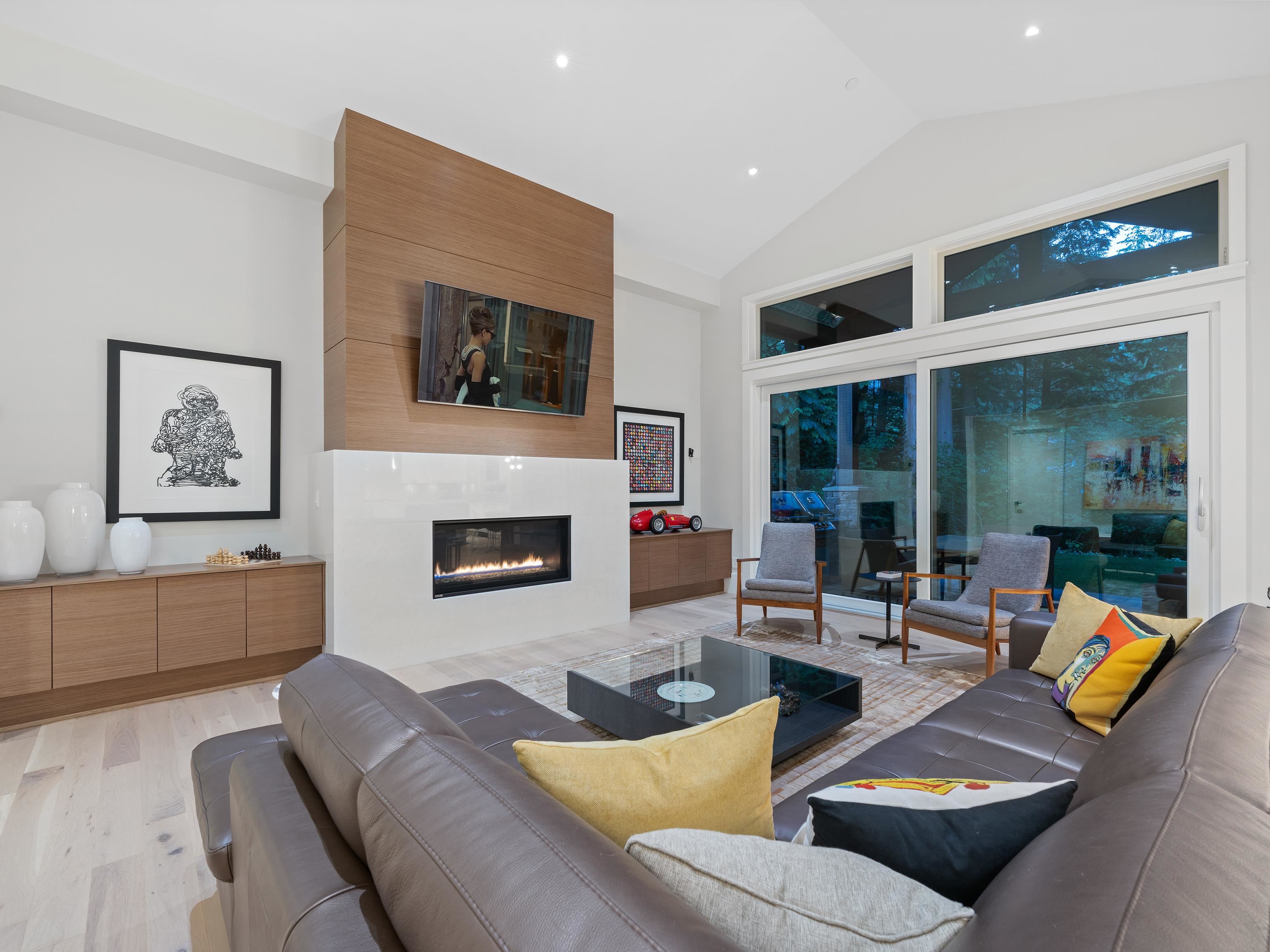 Listing image of 4062 VIRGINIA CRESCENT