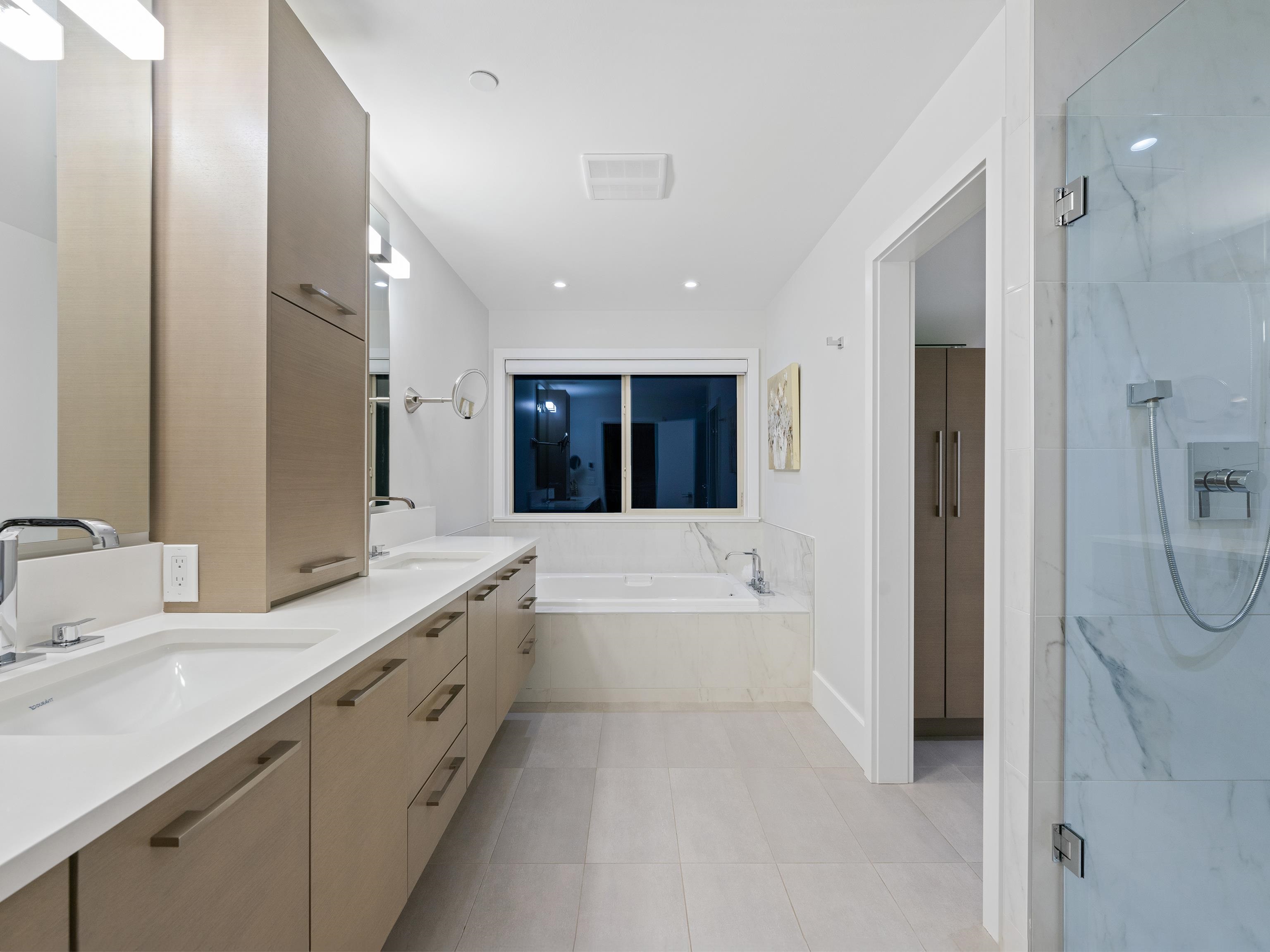 Listing image of 4062 VIRGINIA CRESCENT