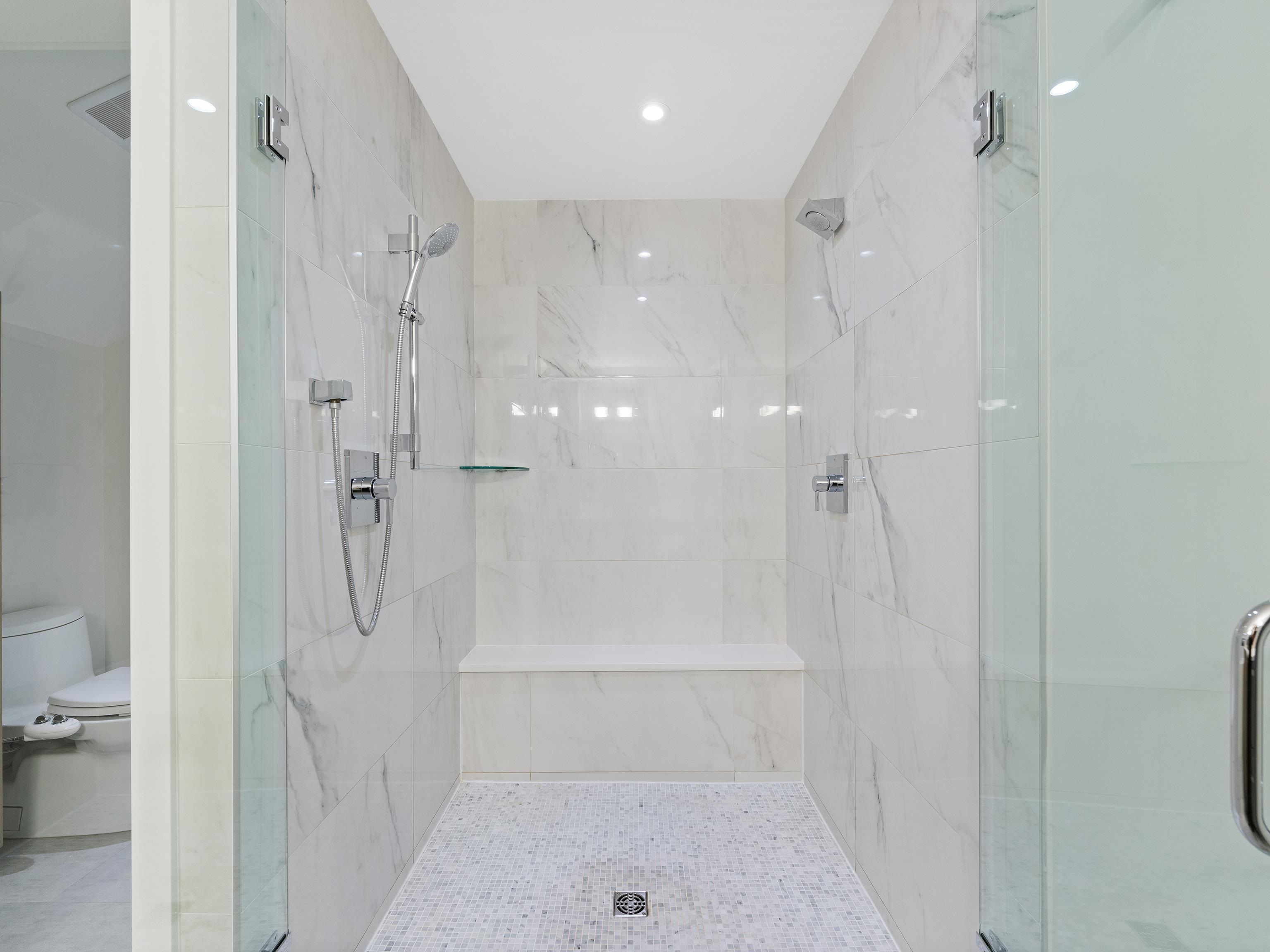 Listing image of 4062 VIRGINIA CRESCENT