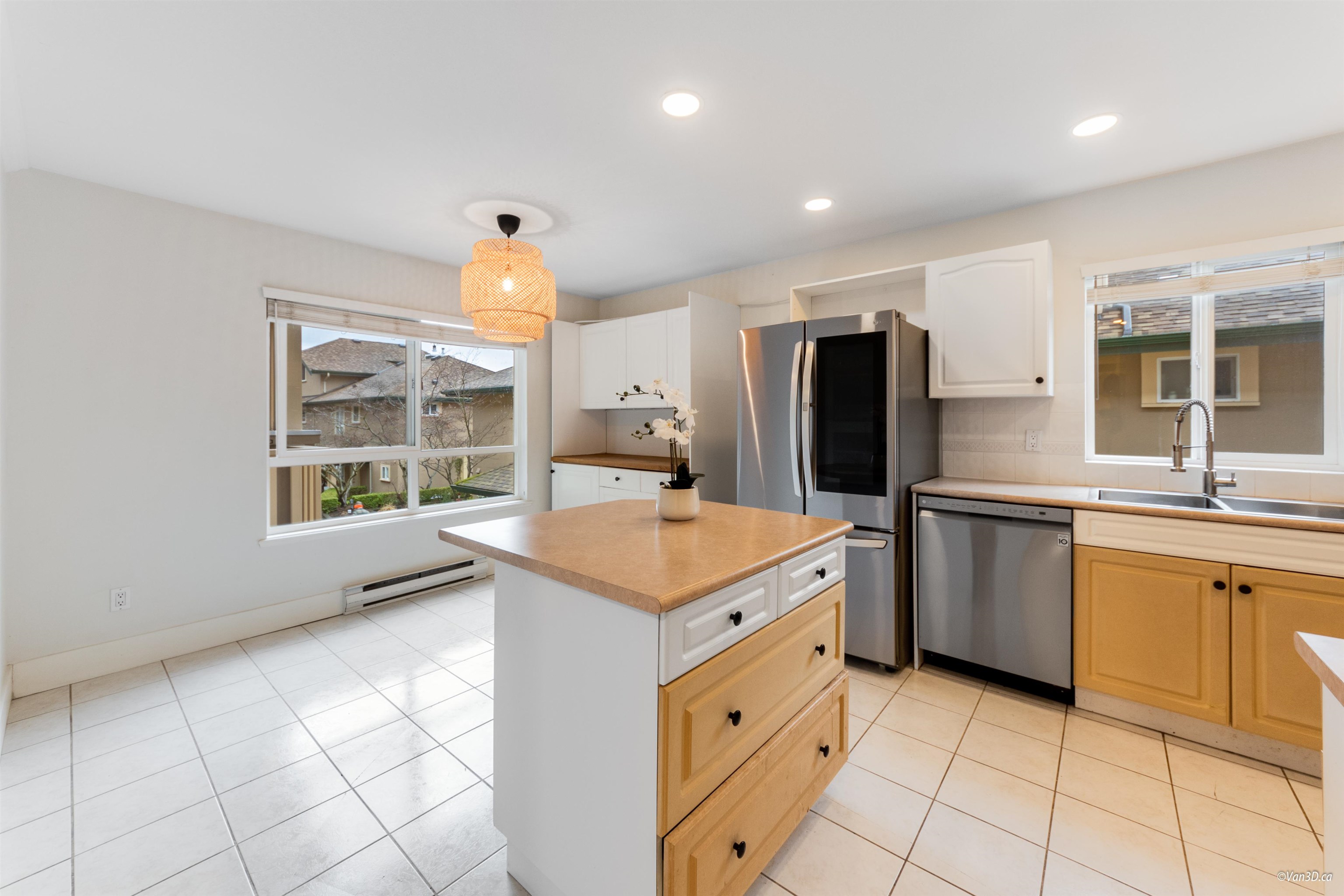 Listing image of 314 288 E 6TH STREET