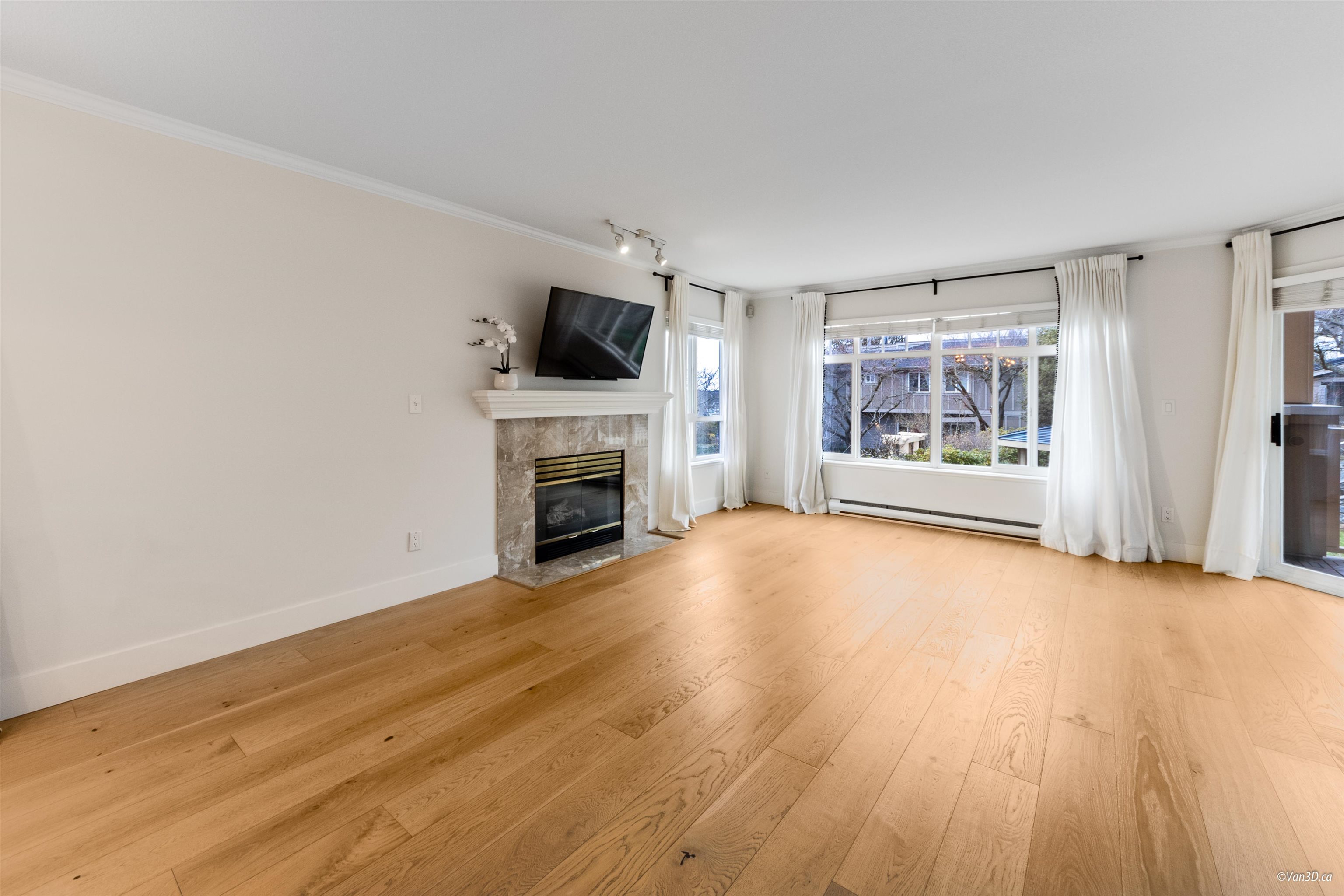 Listing image of 314 288 E 6TH STREET