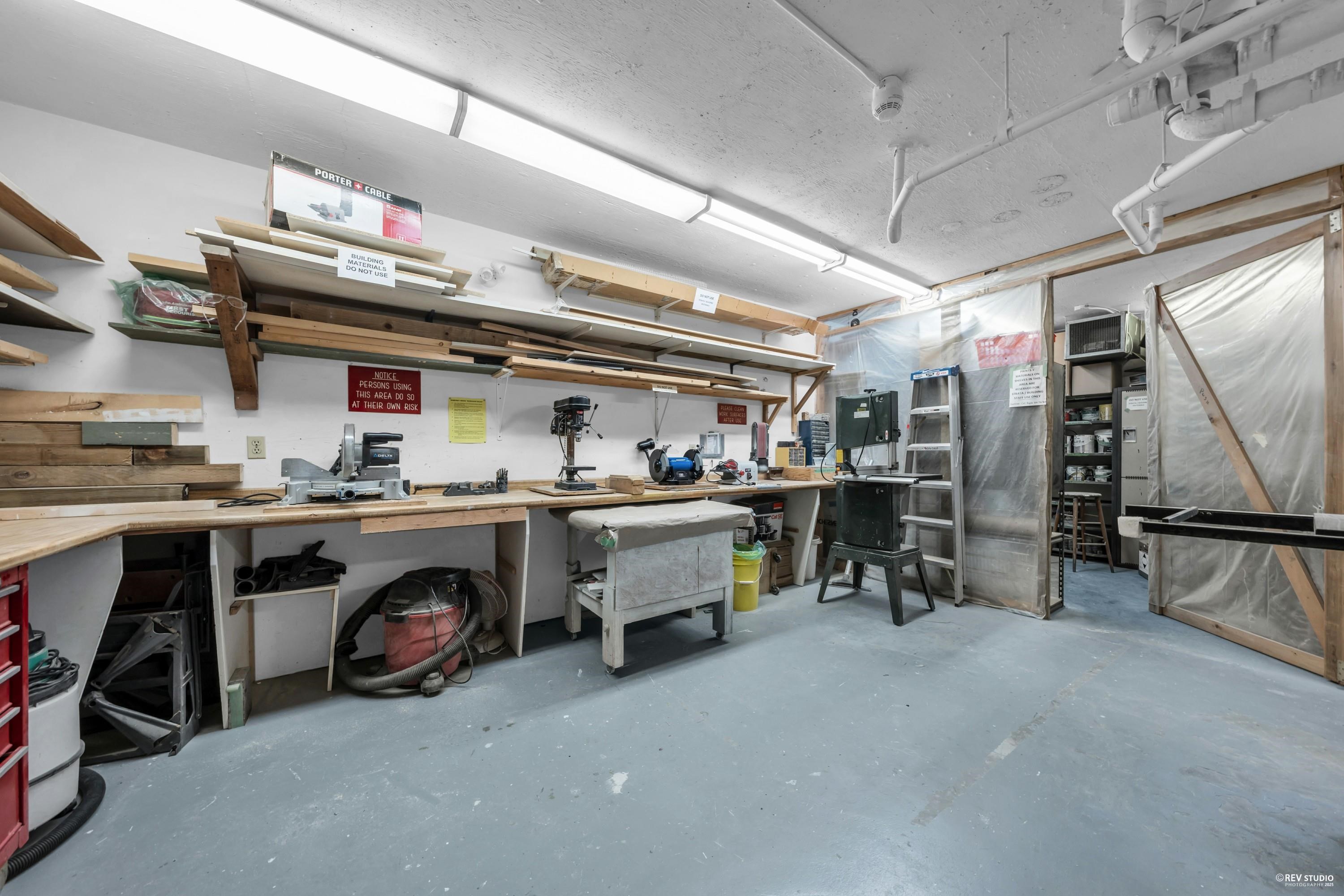 Listing image of 104 2800 CHESTERFIELD AVENUE