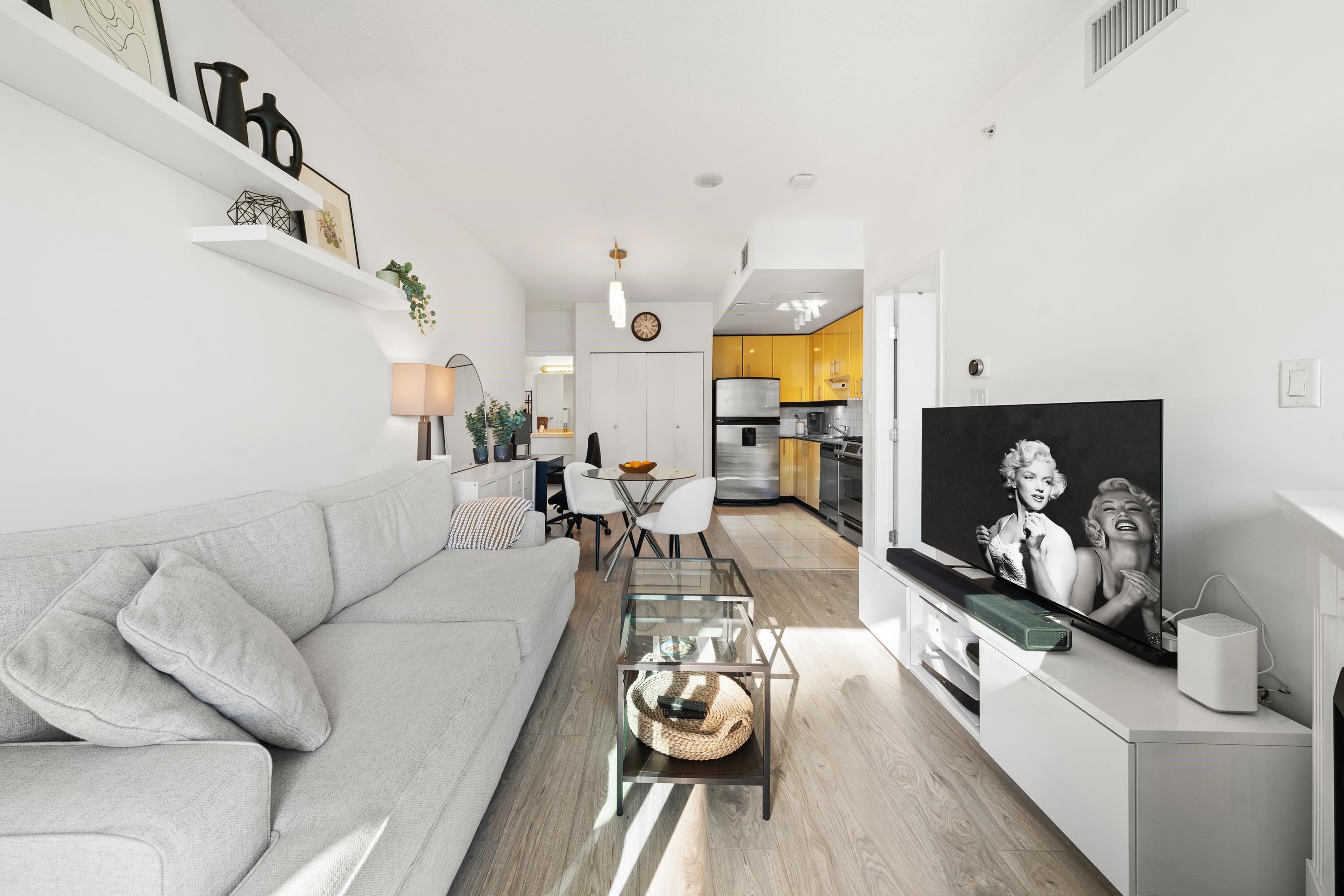 Listing image of 704 168 E ESPLANADE AVENUE