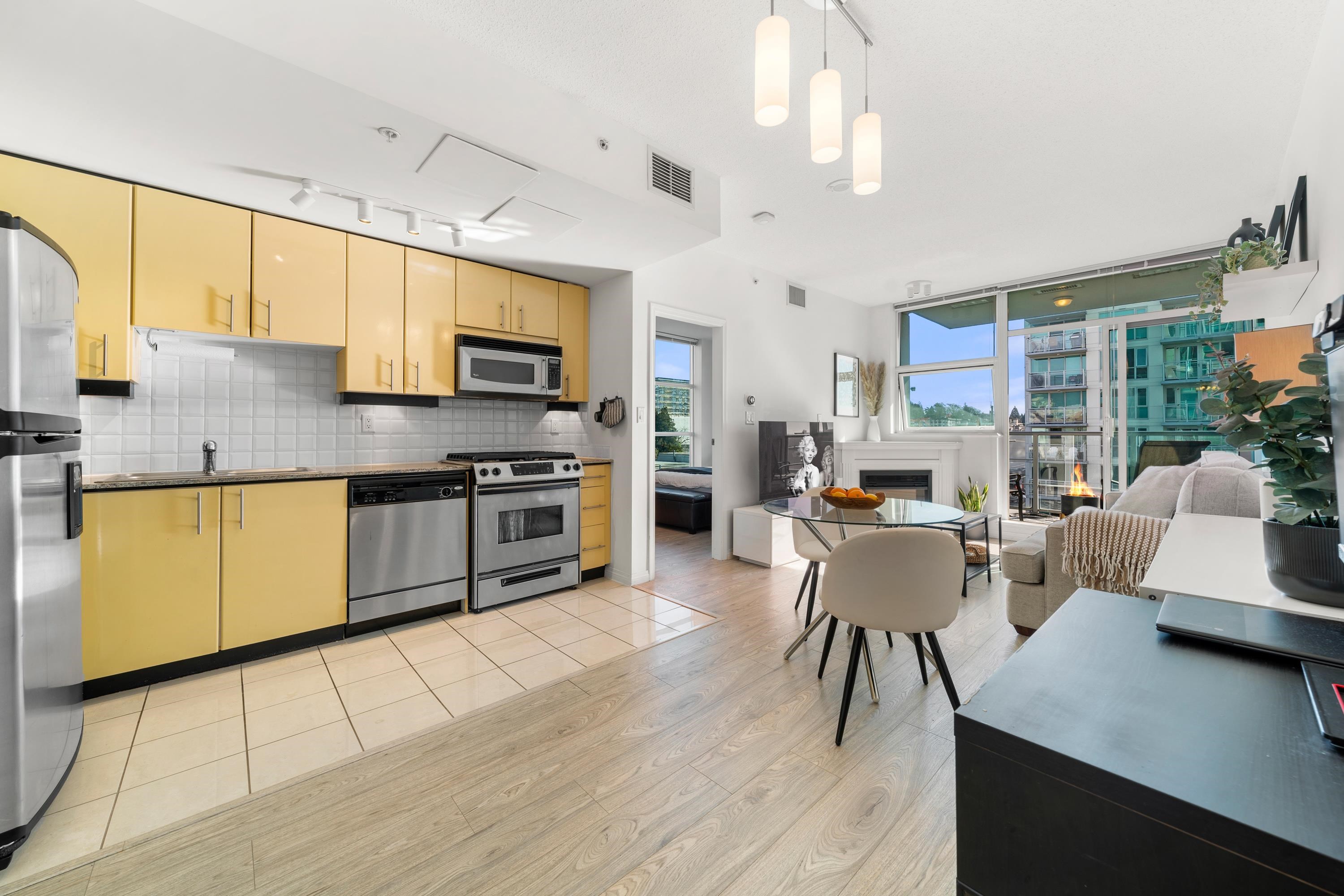 Listing image of 704 168 E ESPLANADE AVENUE