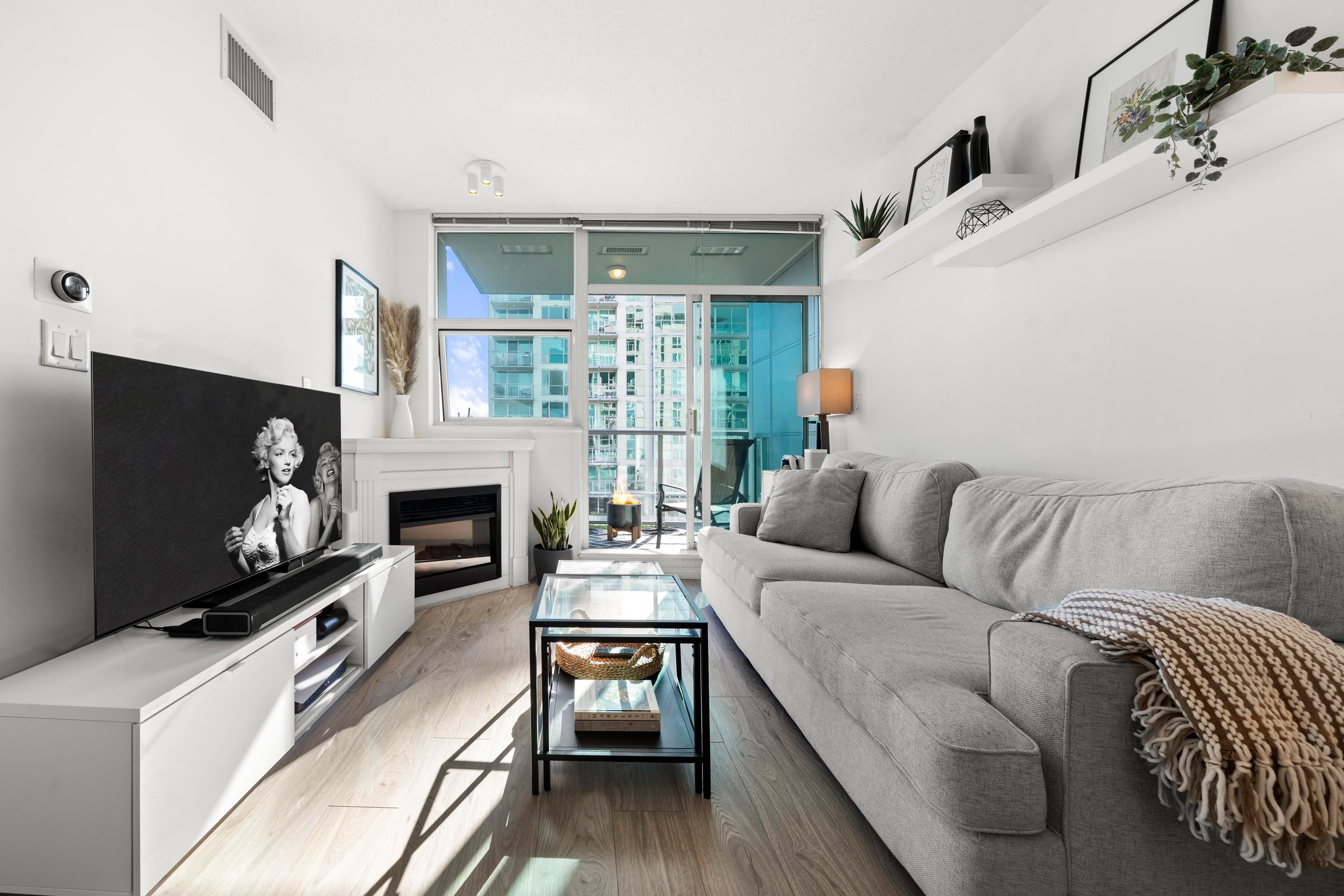 Listing image of 704 168 E ESPLANADE AVENUE