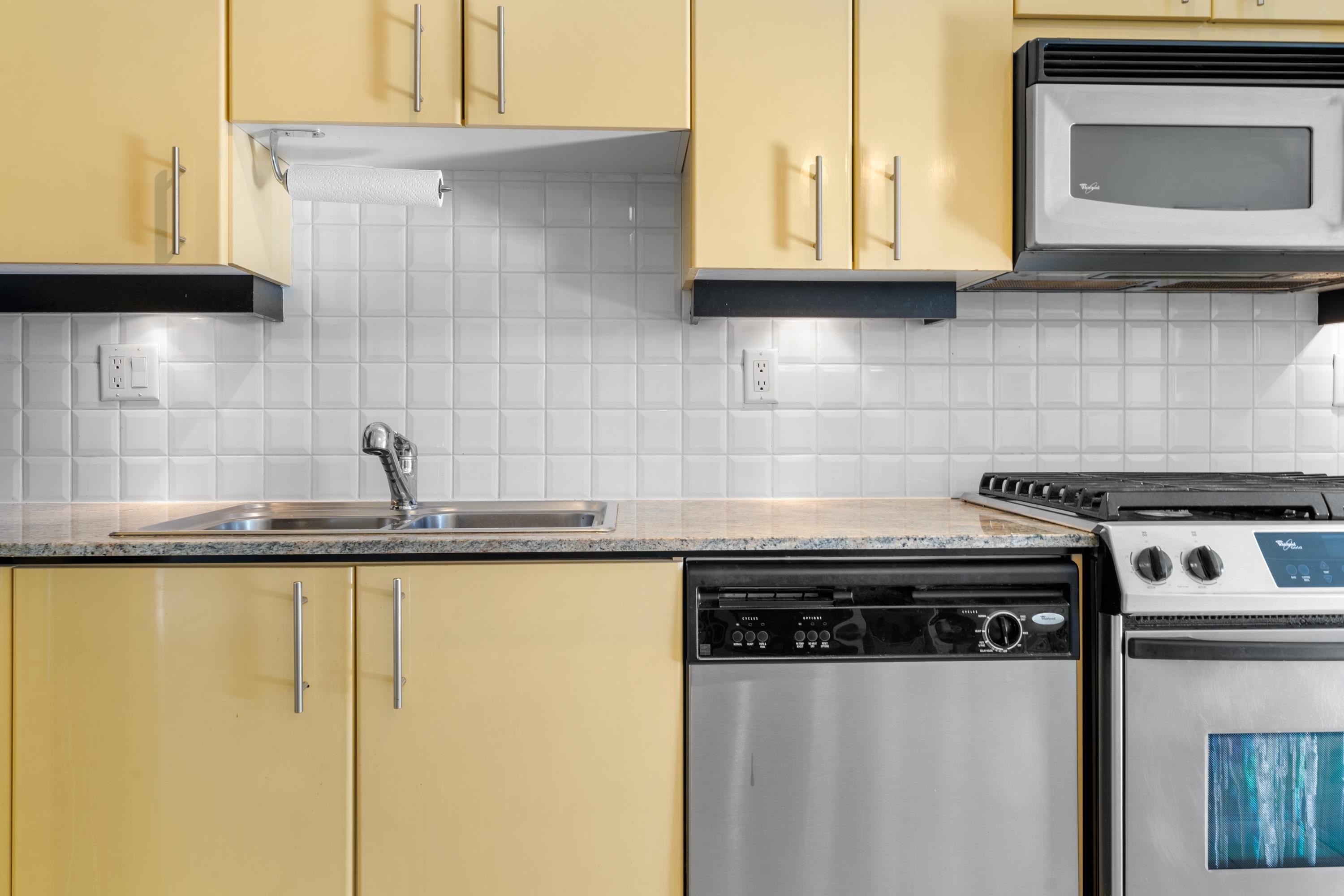 Listing image of 704 168 E ESPLANADE AVENUE