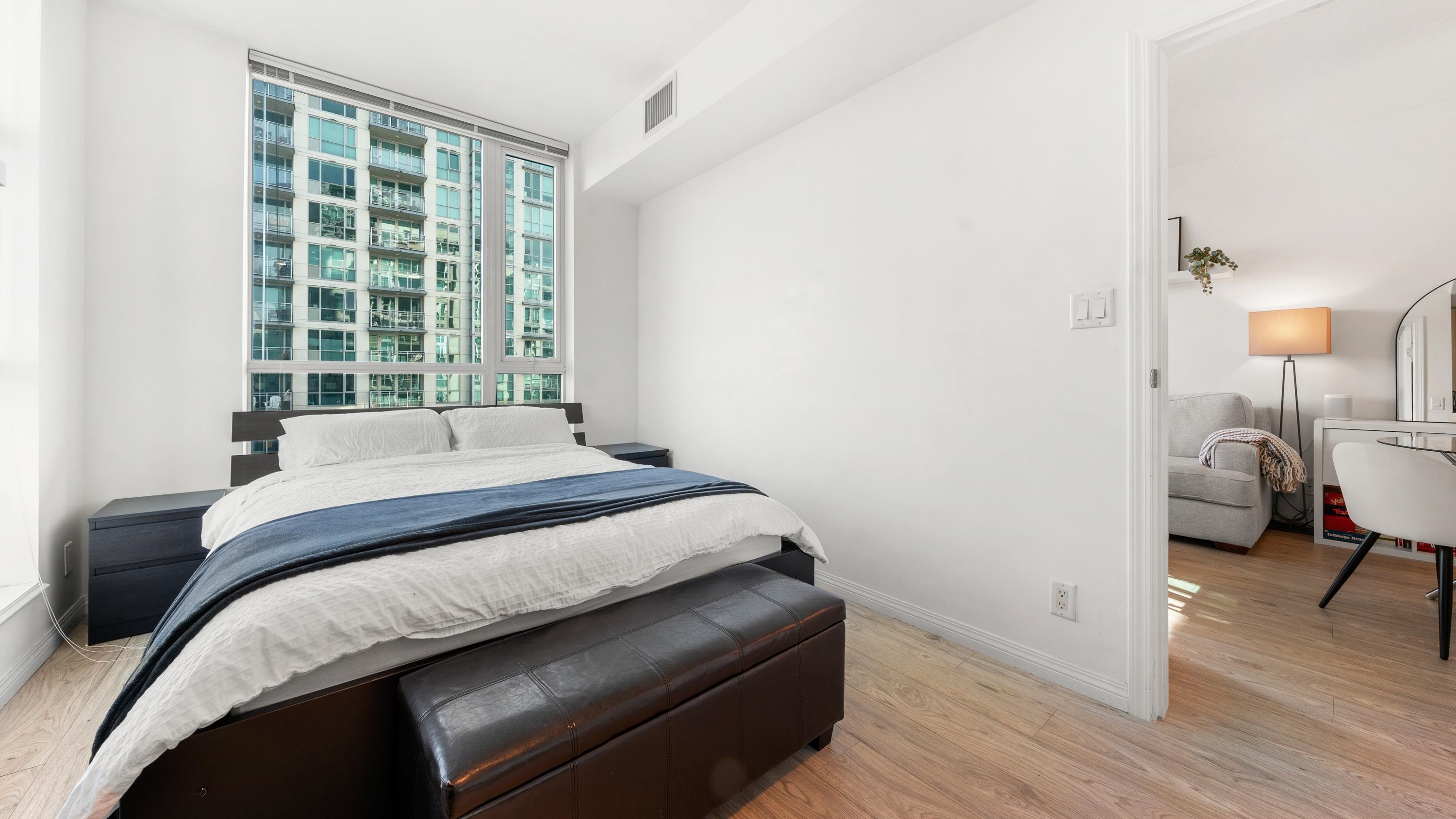 Listing image of 704 168 E ESPLANADE AVENUE