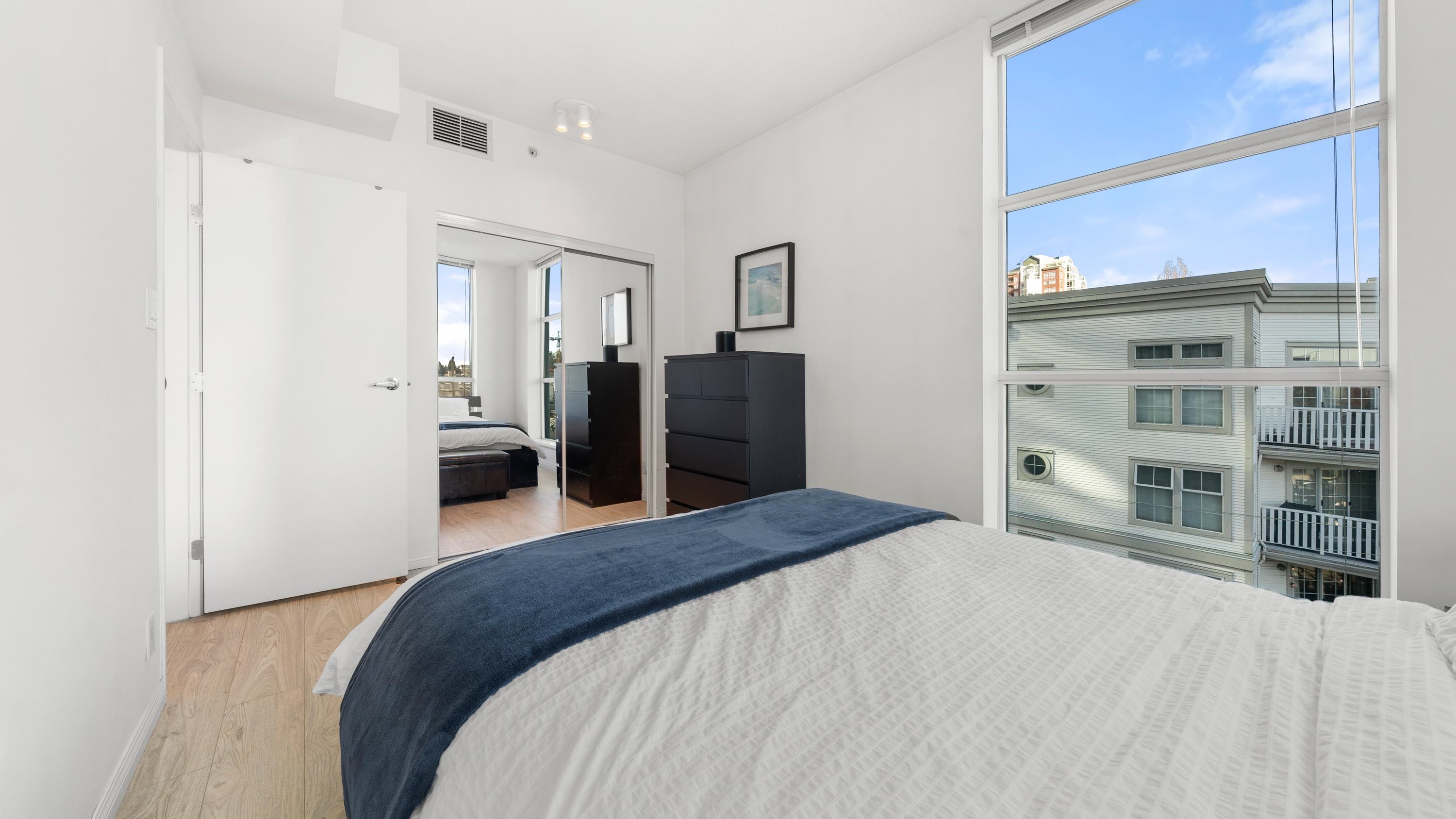 Listing image of 704 168 E ESPLANADE AVENUE