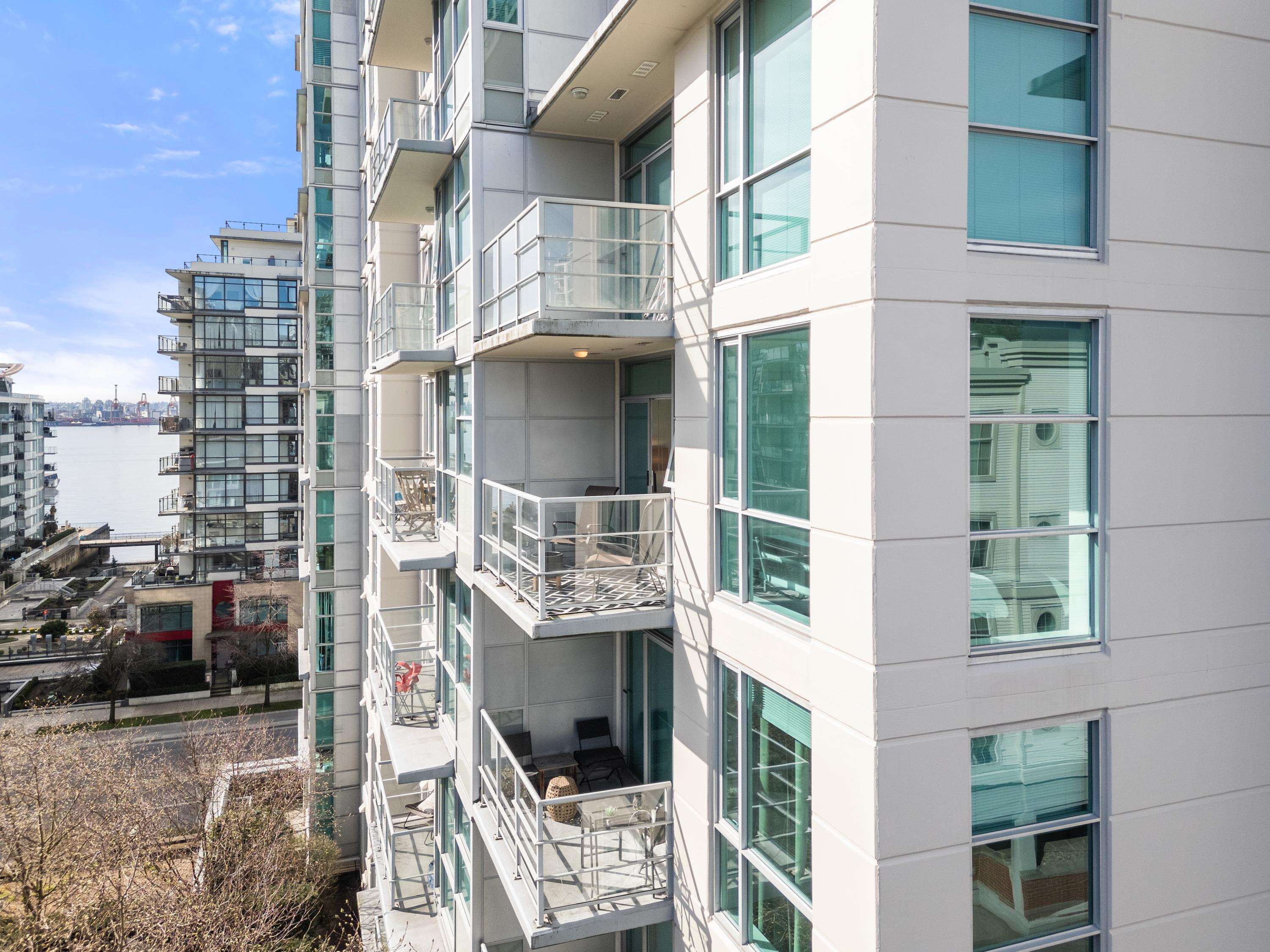 Listing image of 704 168 E ESPLANADE AVENUE