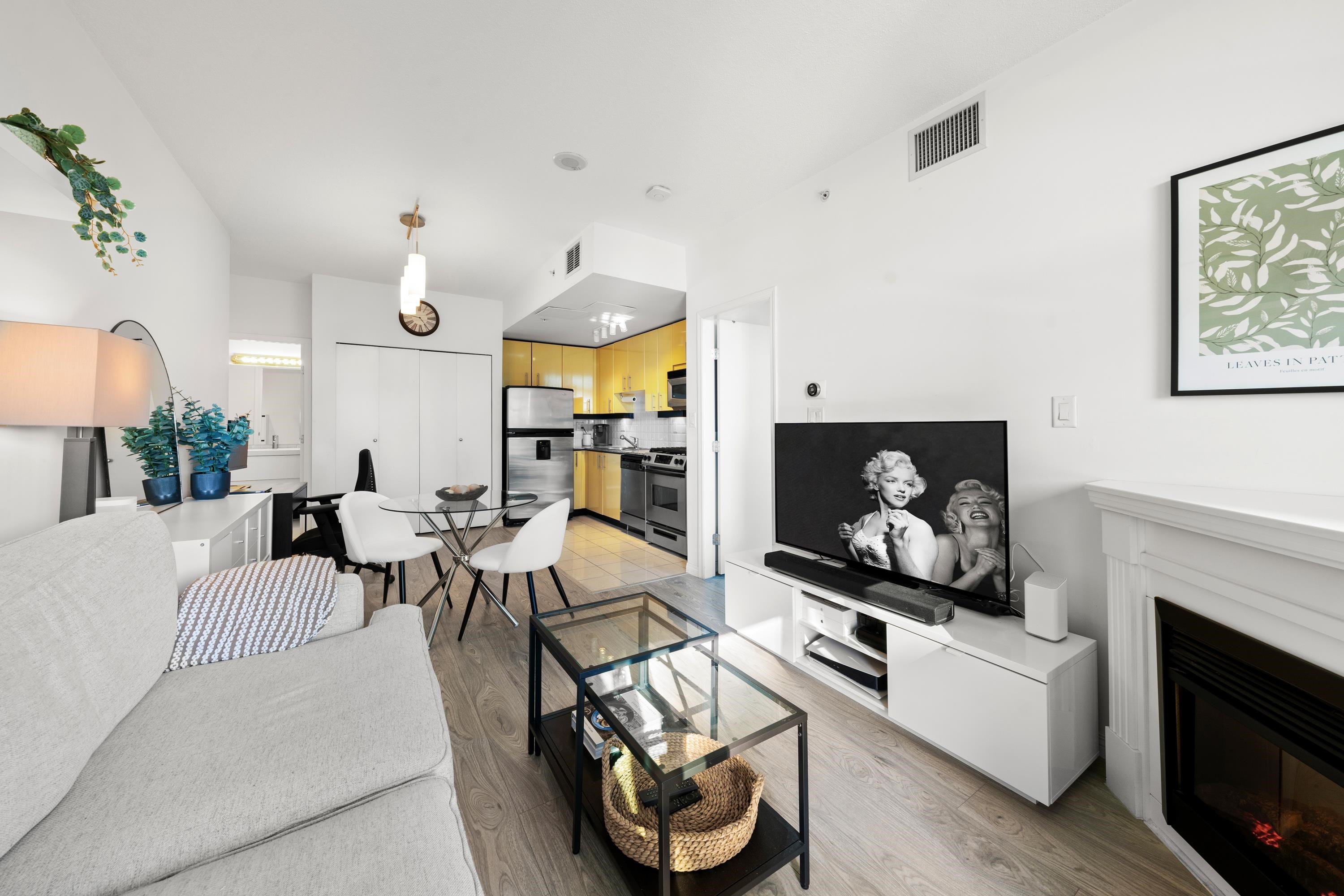 Listing image of 704 168 E ESPLANADE AVENUE