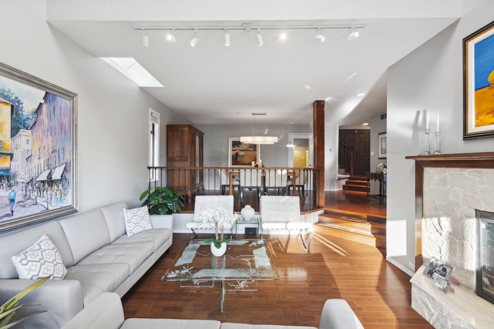 Listing image of 4221 ST. PAULS AVENUE