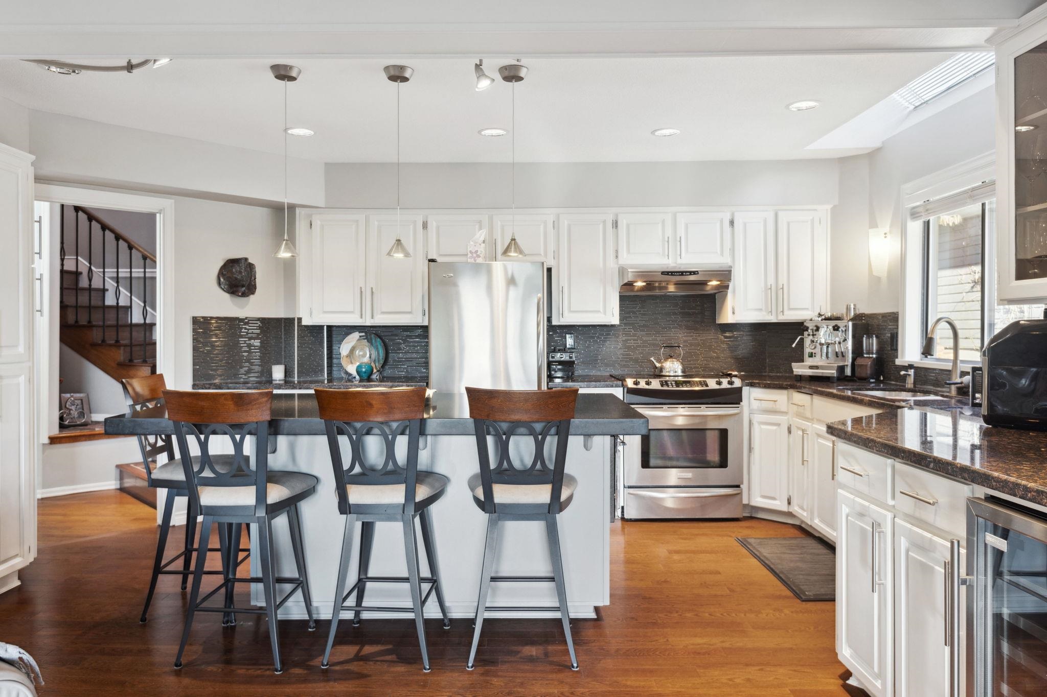 Listing image of 4221 ST. PAULS AVENUE
