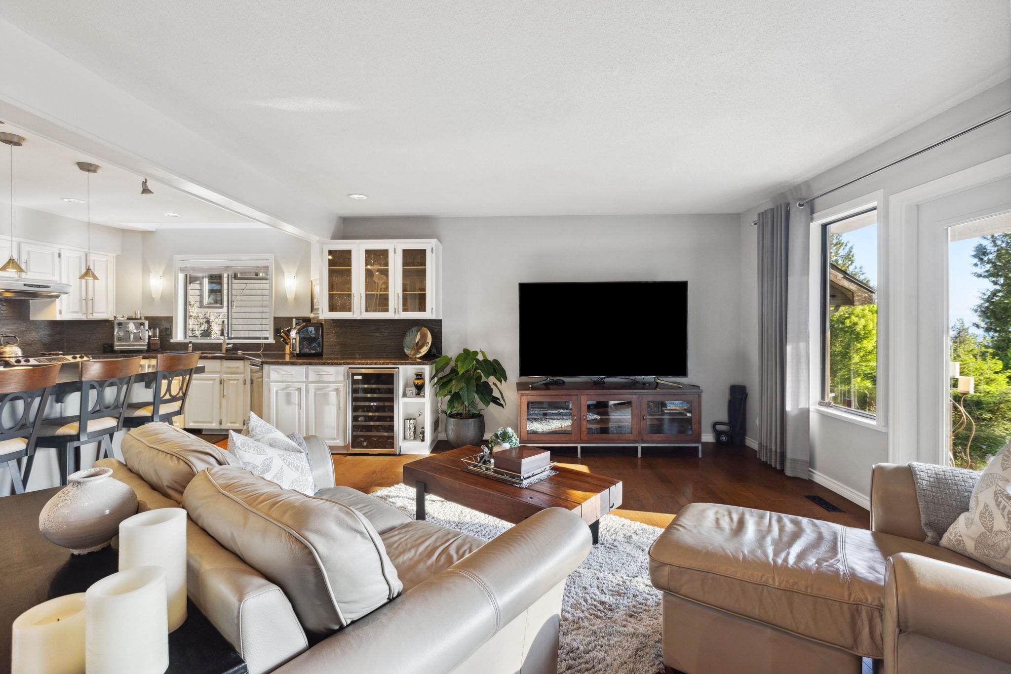 Listing image of 4221 ST. PAULS AVENUE